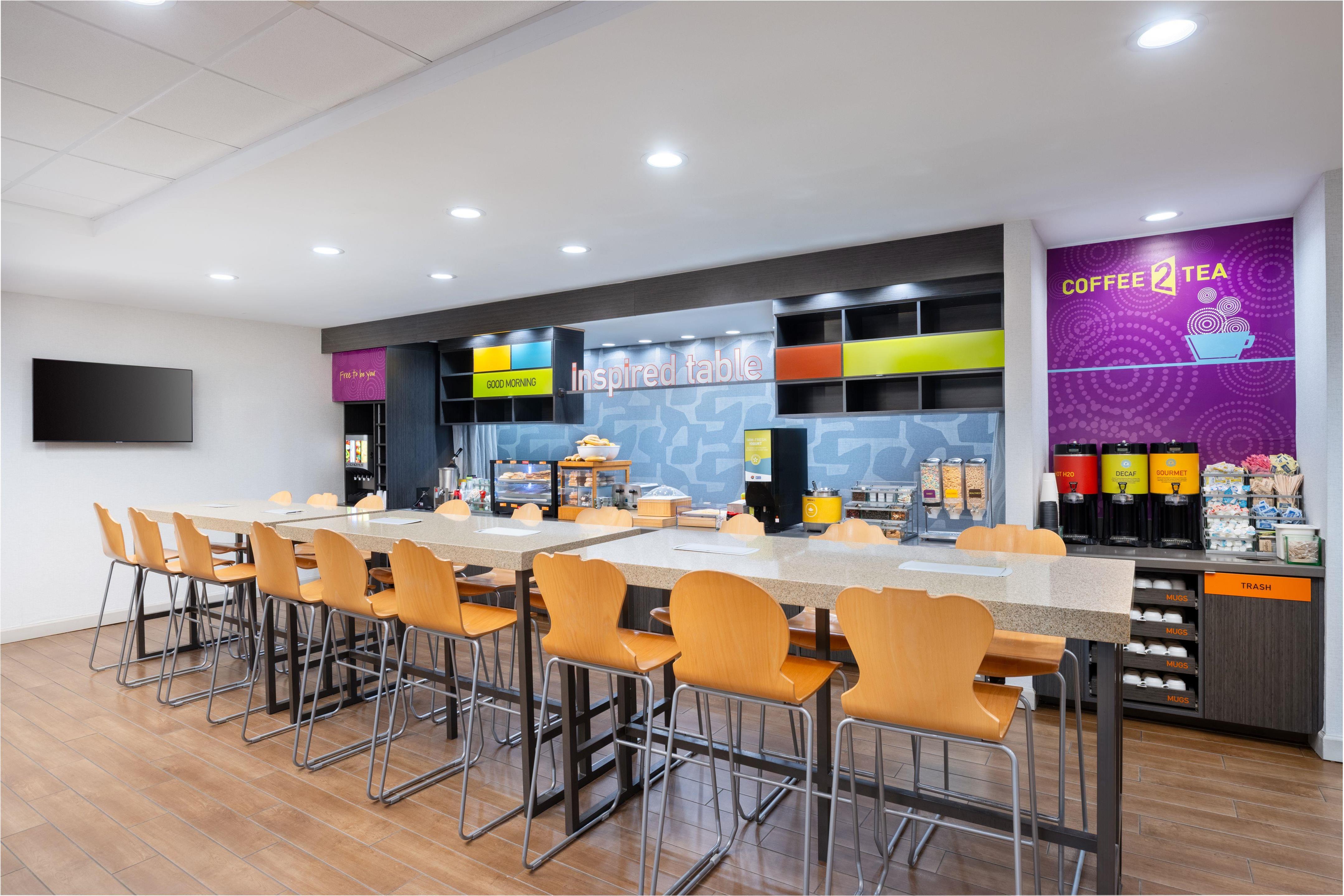 Breakfast Area | Home2 Suites by Hilton Jackson/Ridgeland, MS