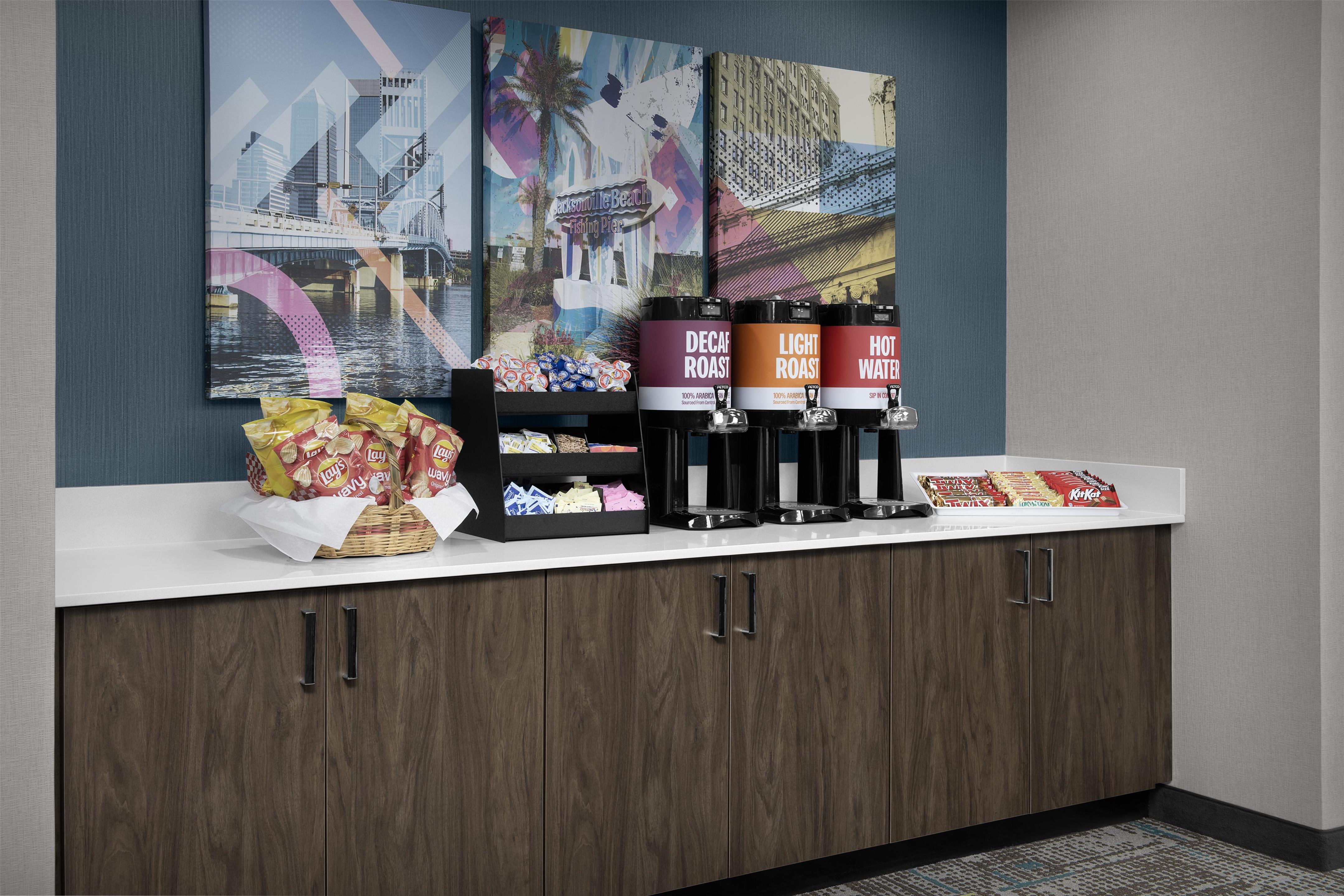 Restaurant | Hampton Inn & Suites Jacksonville South - Bartram Park