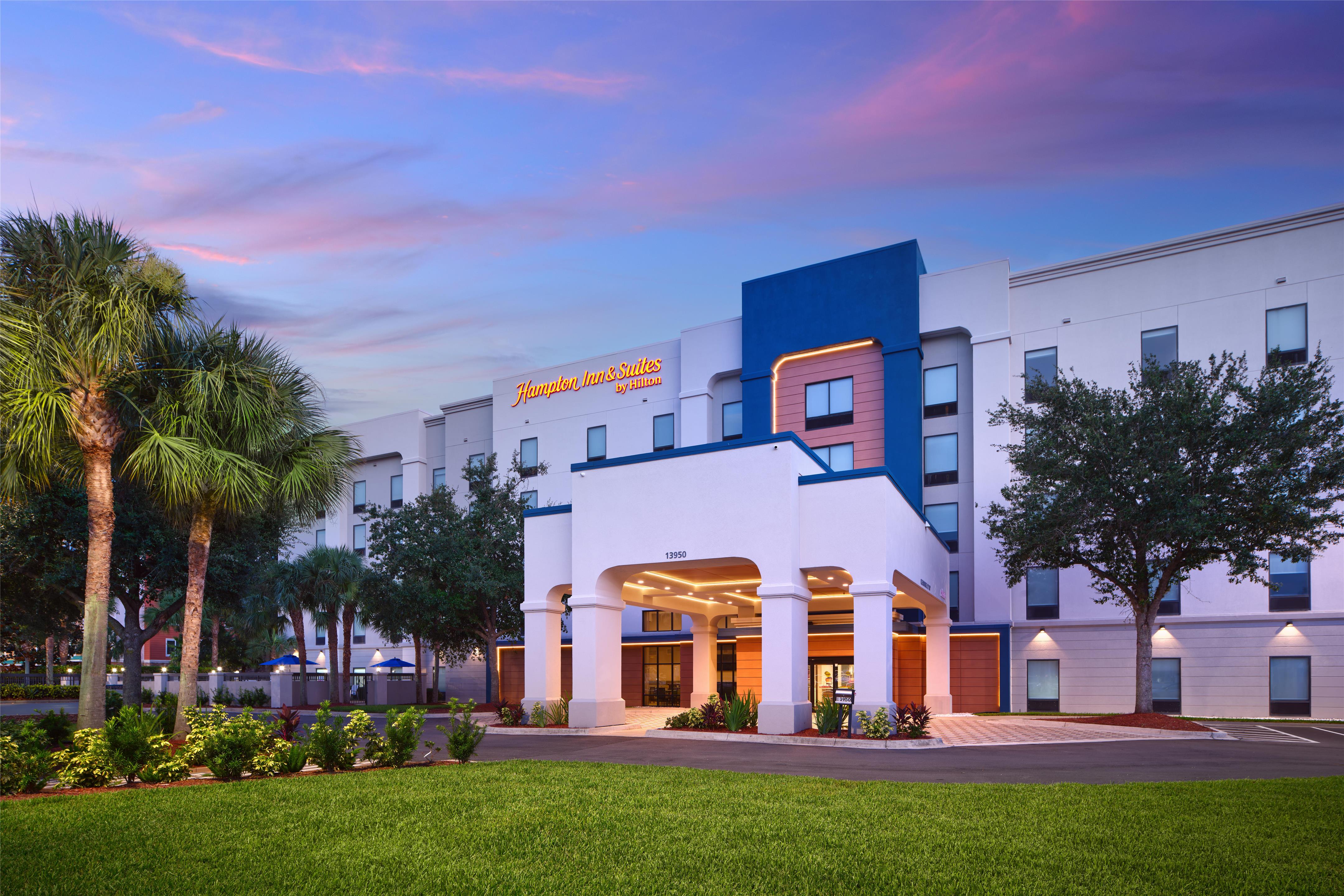 Exterior | Hampton Inn & Suites Jacksonville South - Bartram Park