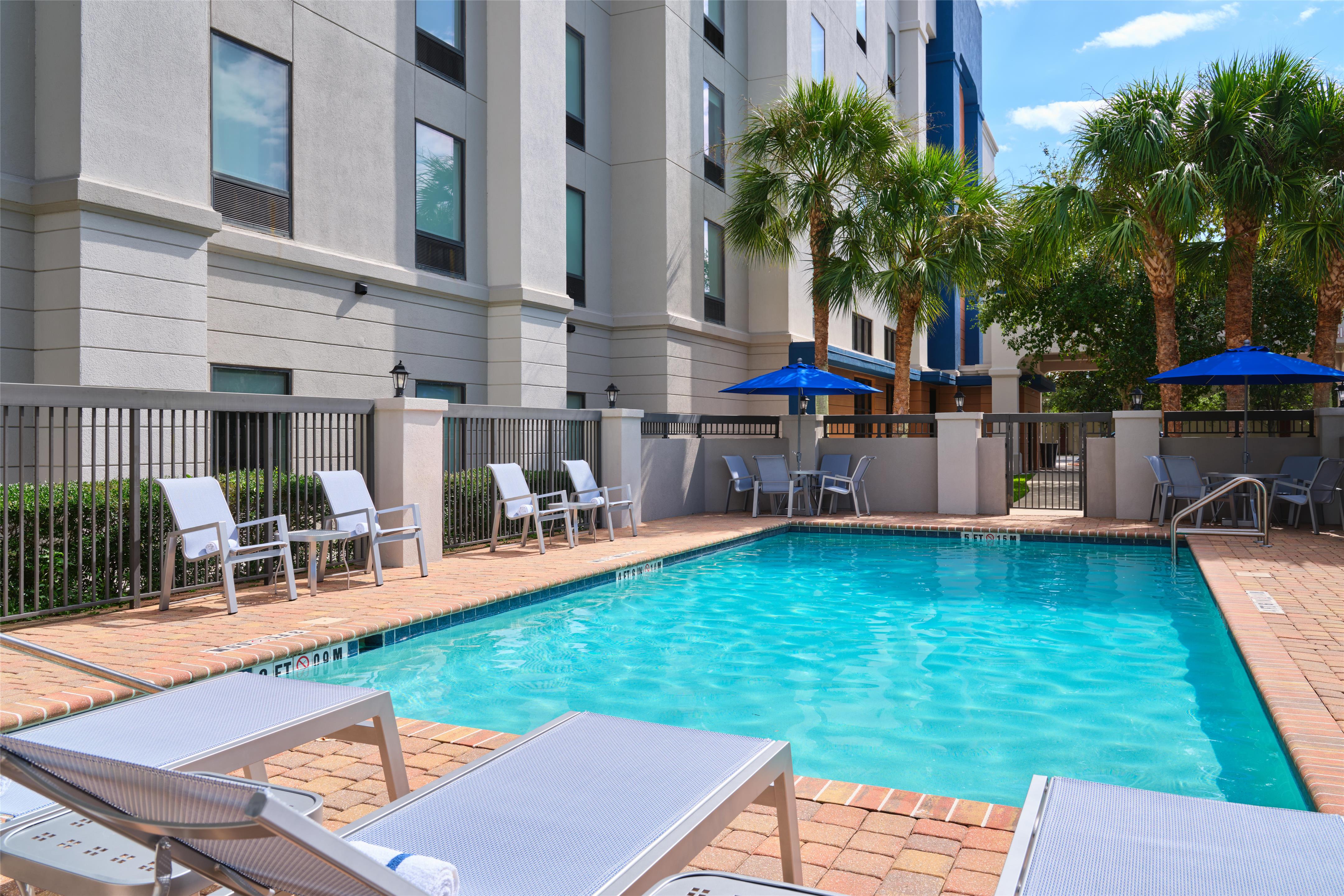 Pool | Hampton Inn & Suites Jacksonville South - Bartram Park