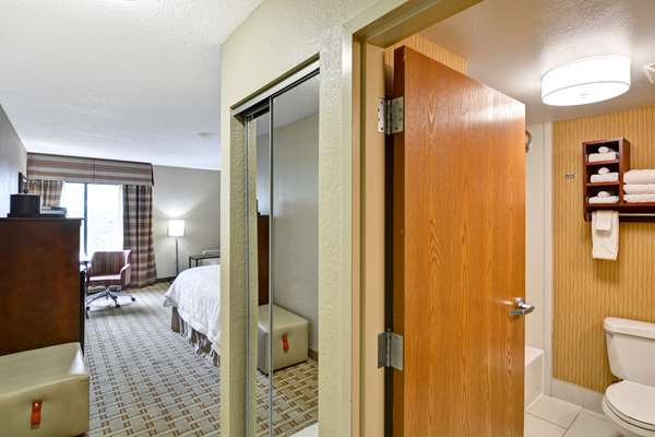  - Hampton Inn Central Jacksonville - I-95, Exit 348 & 350B