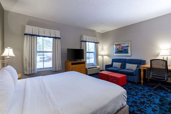  - Hampton Inn & Suites Deerwood Park Jacksonville