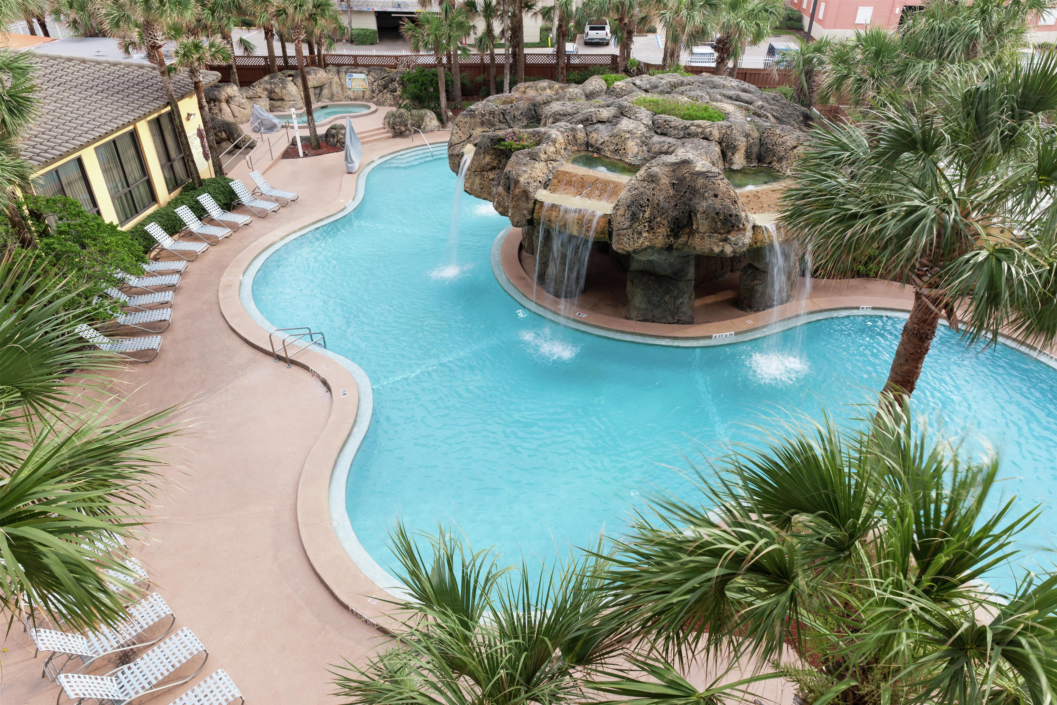 Pool | Hampton Inn Jacksonville Beach/Oceanfront