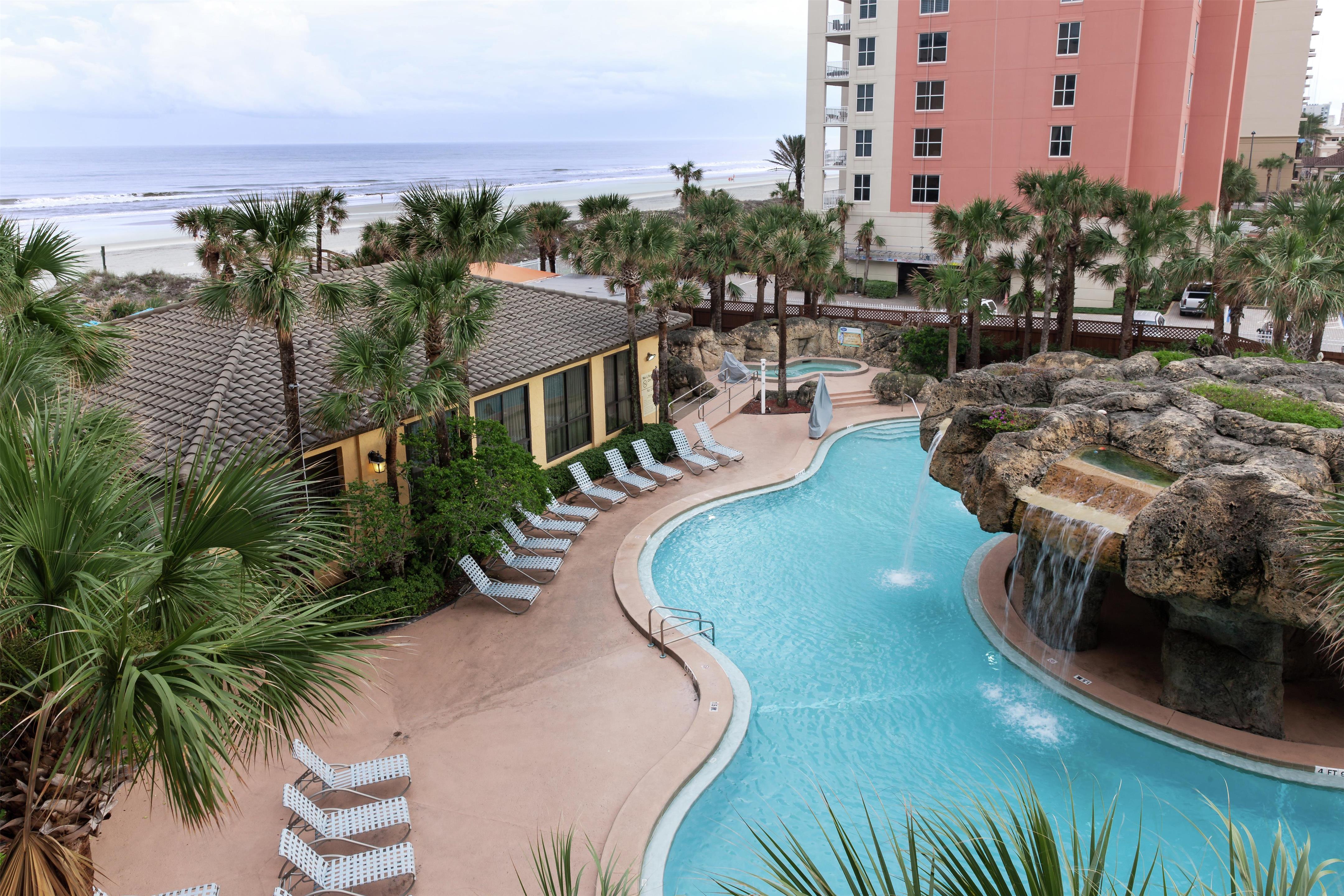Pool | Hampton Inn Jacksonville Beach/Oceanfront