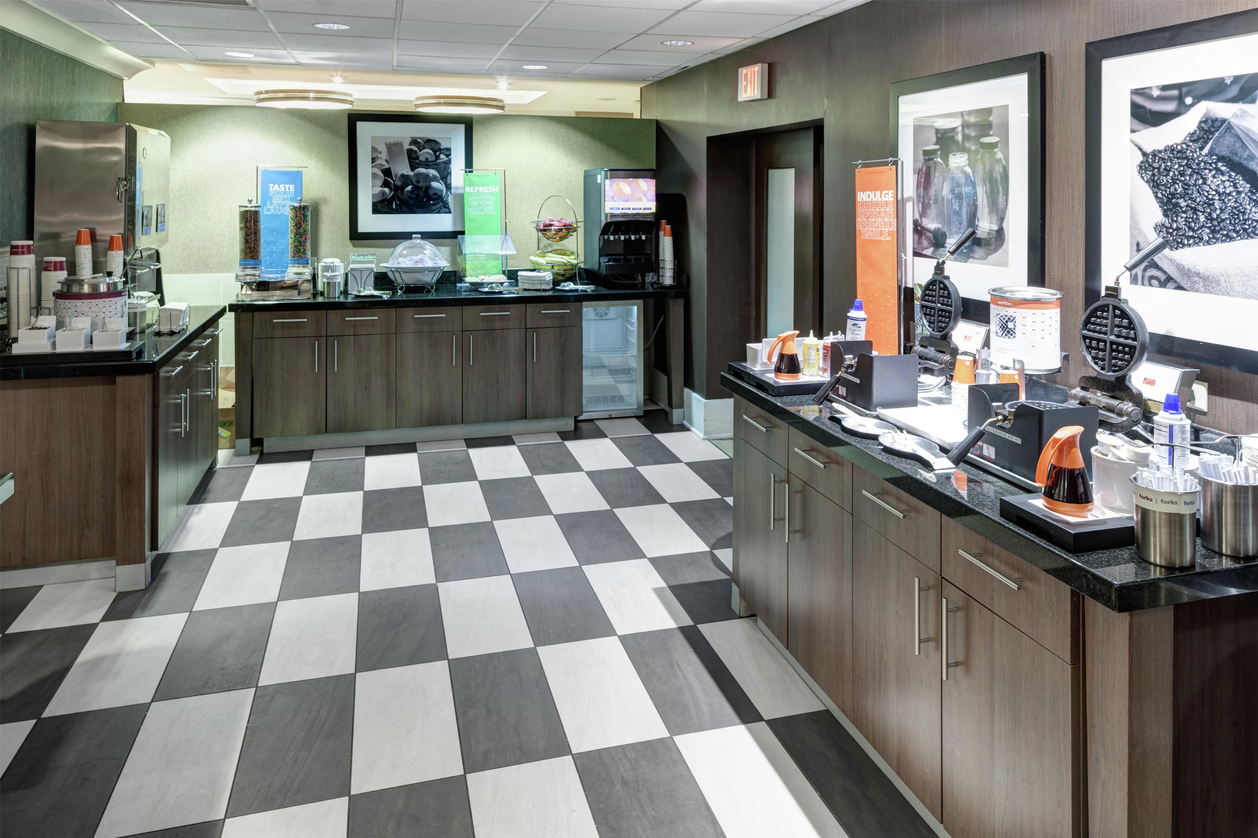 Restaurant | Hampton Inn Jacksonville Beach/Oceanfront
