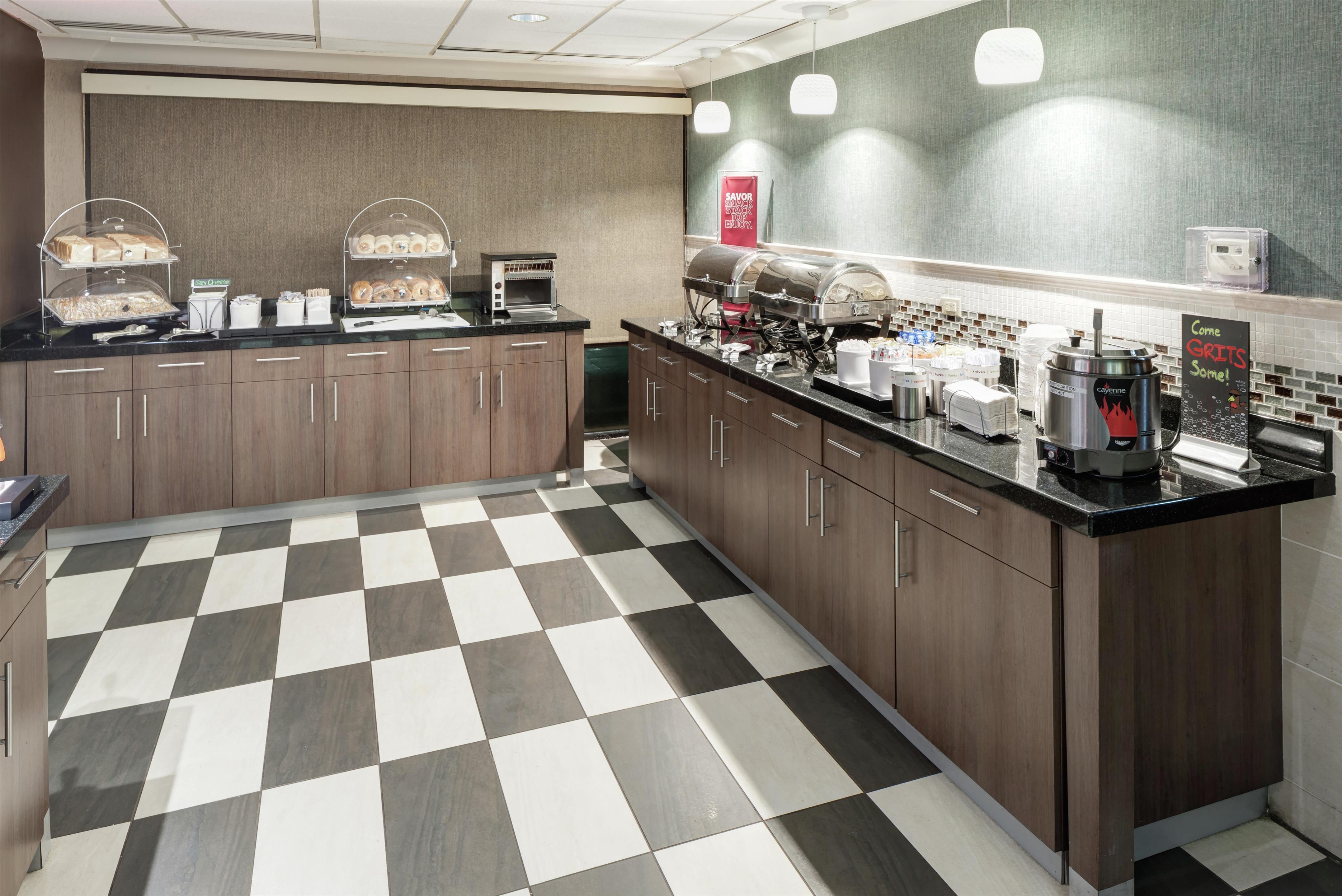 Restaurant | Hampton Inn Jacksonville Beach/Oceanfront