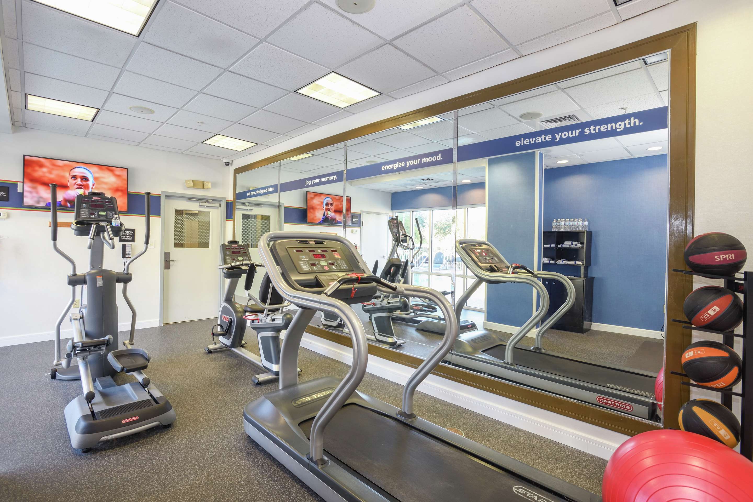 Health club fitness center gym | Hampton Inn Jacksonville East Regency Square