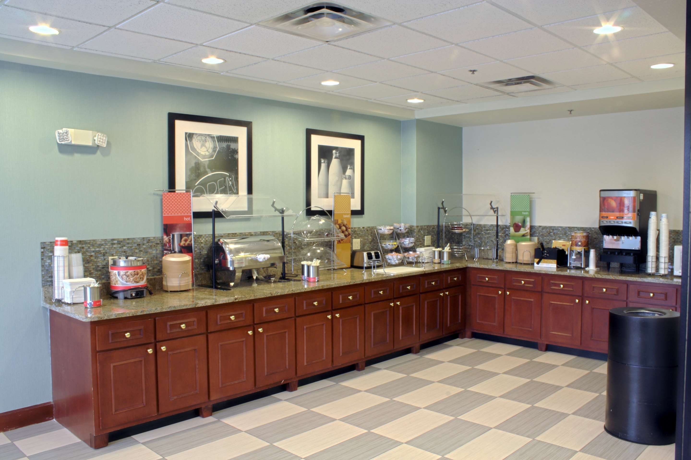 Reception | Hampton Inn Jacksonville I-10 West