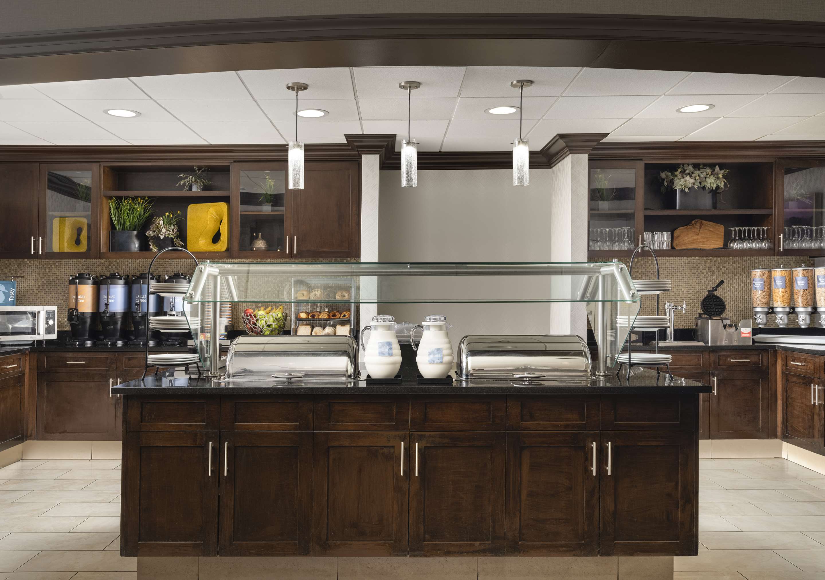Breakfast Area | Homewood Suites by Hilton Carle Place - Garden City, NY