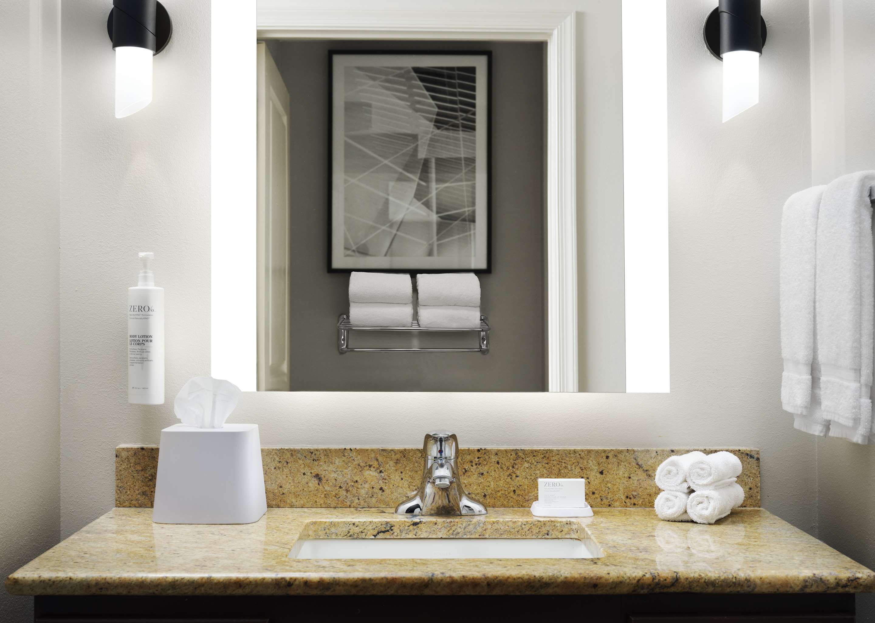 Guest room bath