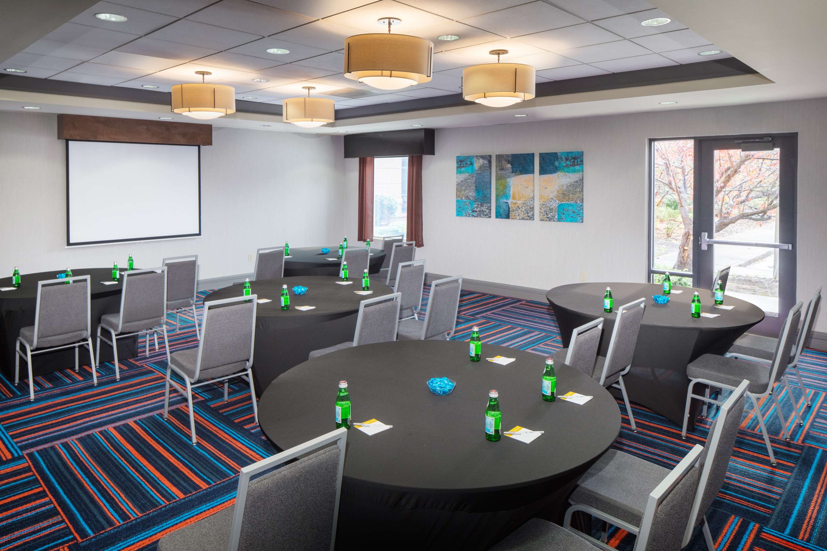 Meeting Room | Hampton Inn by Hilton Garden City Long Island
