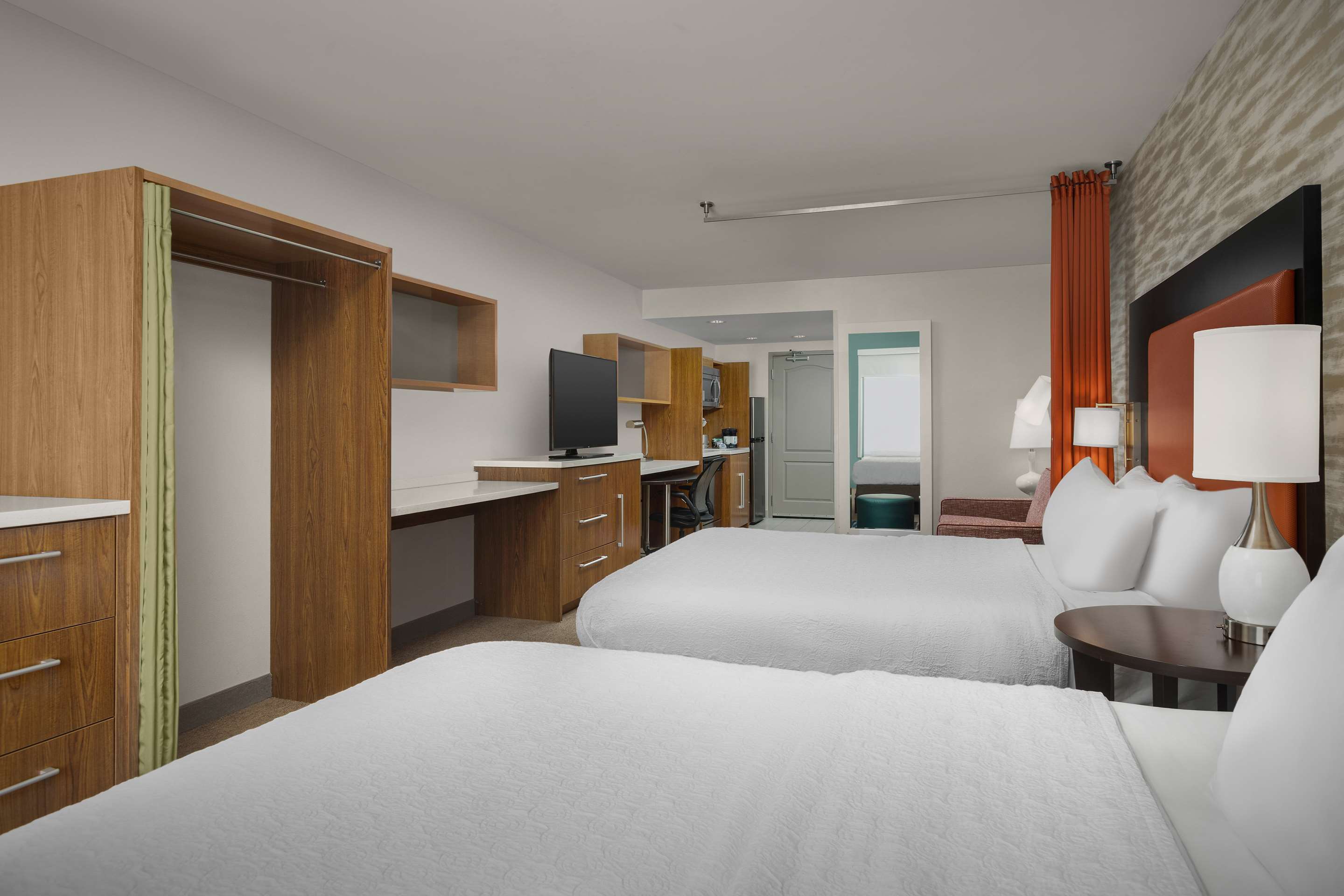 Guest room