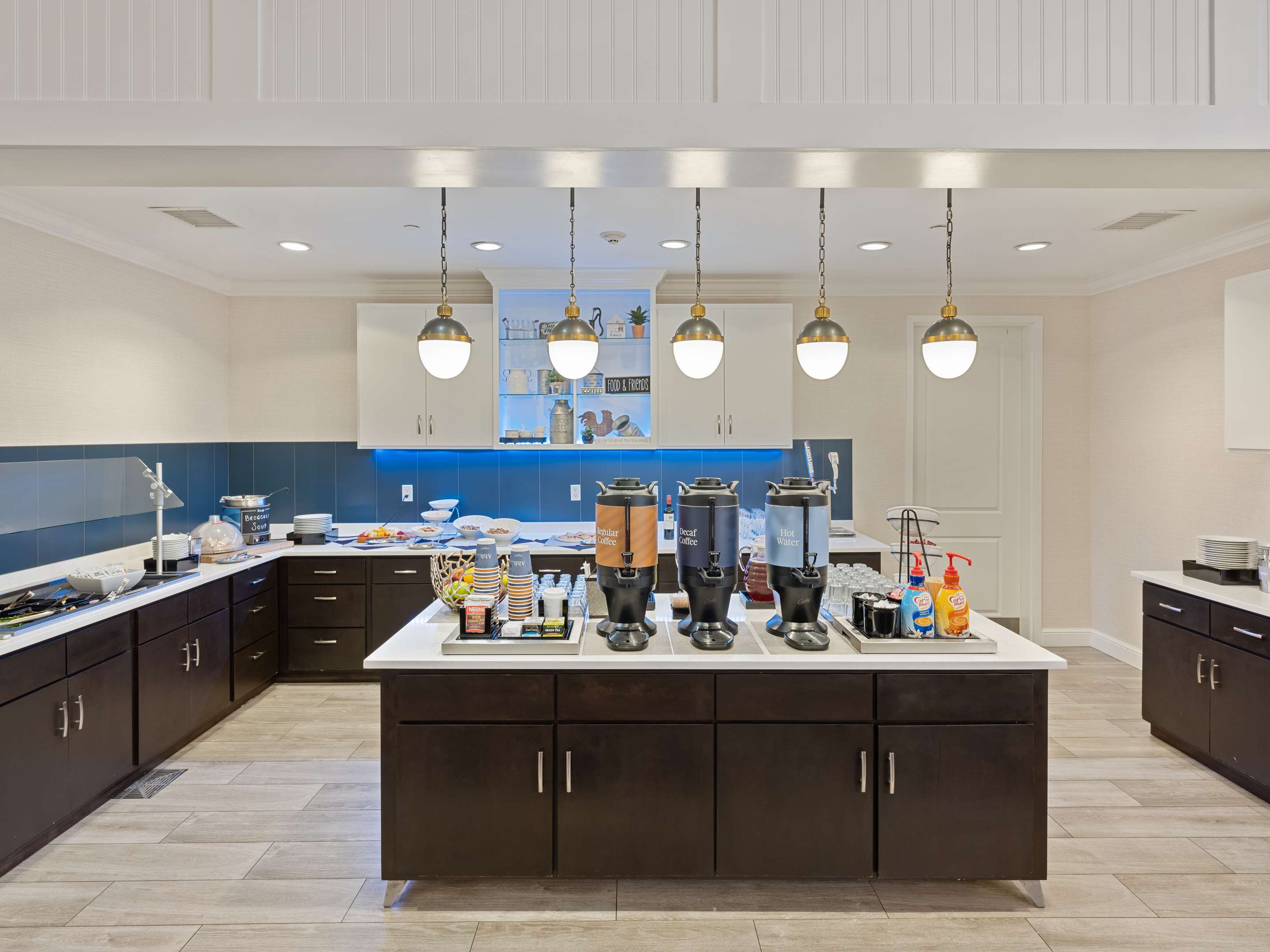 Breakfast Area | Homewood Suites by Hilton Joplin