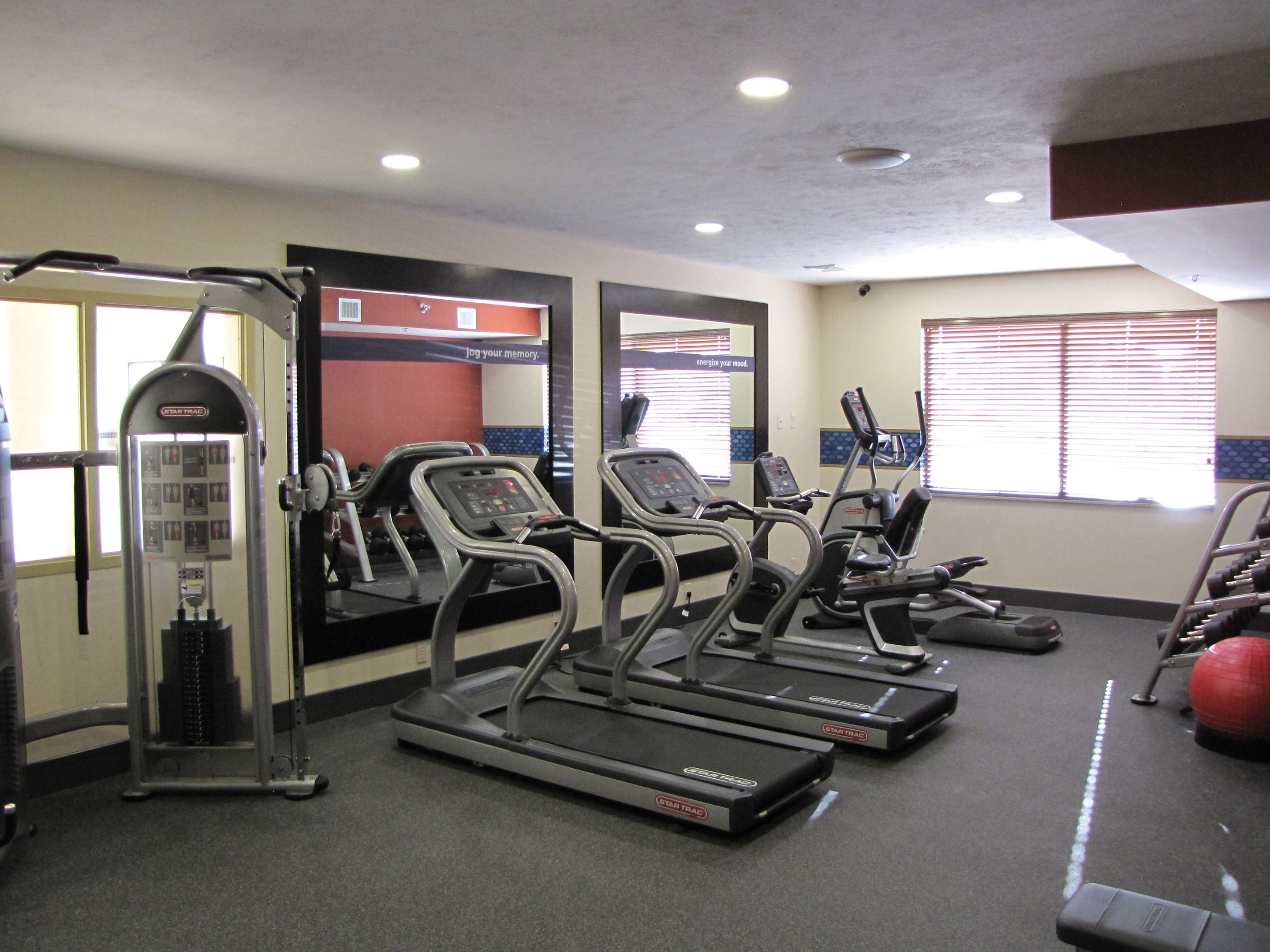 Health club fitness center gym | Hampton Inn & Suites Jamestown, ND