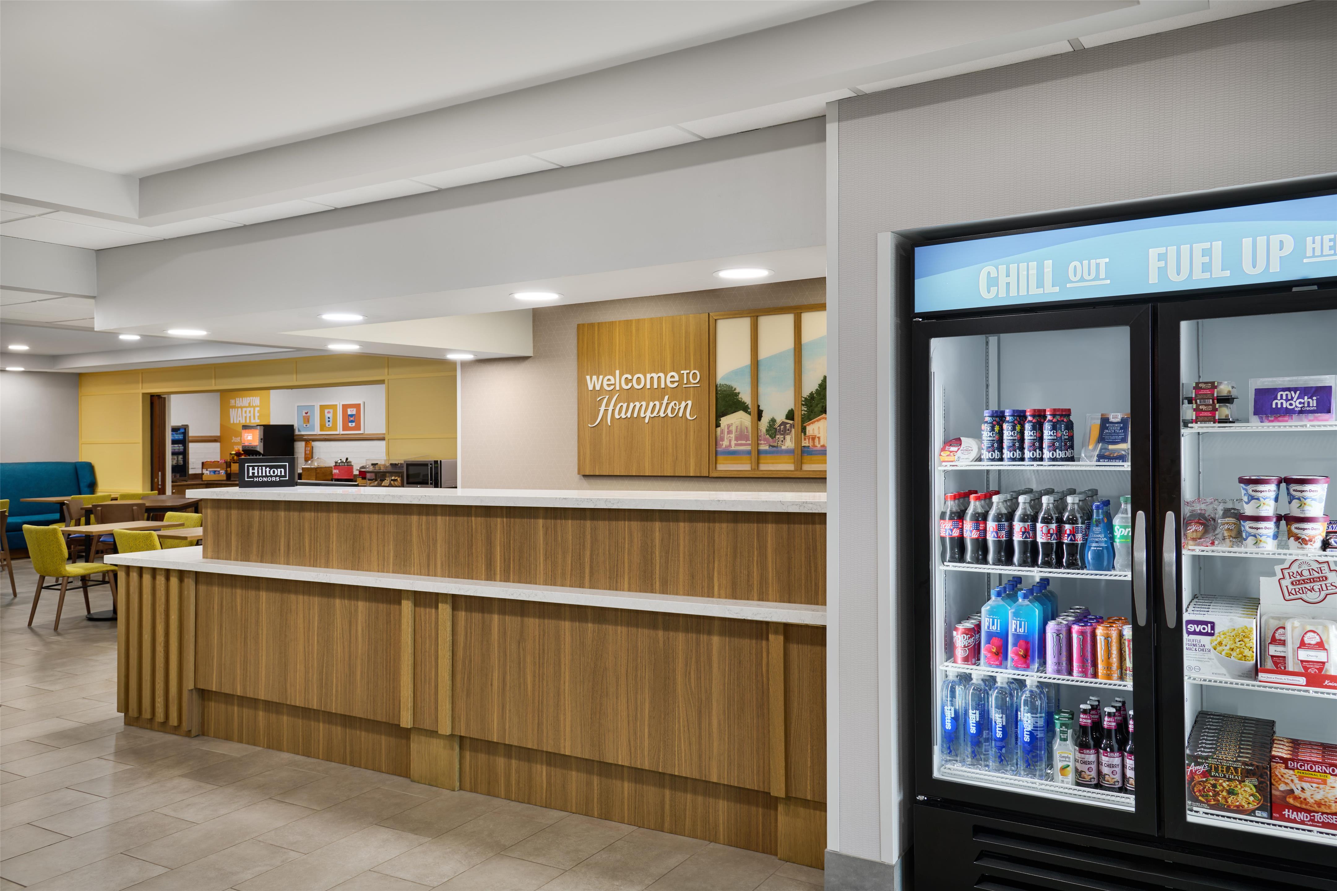 Reception | Hampton Inn Janesville