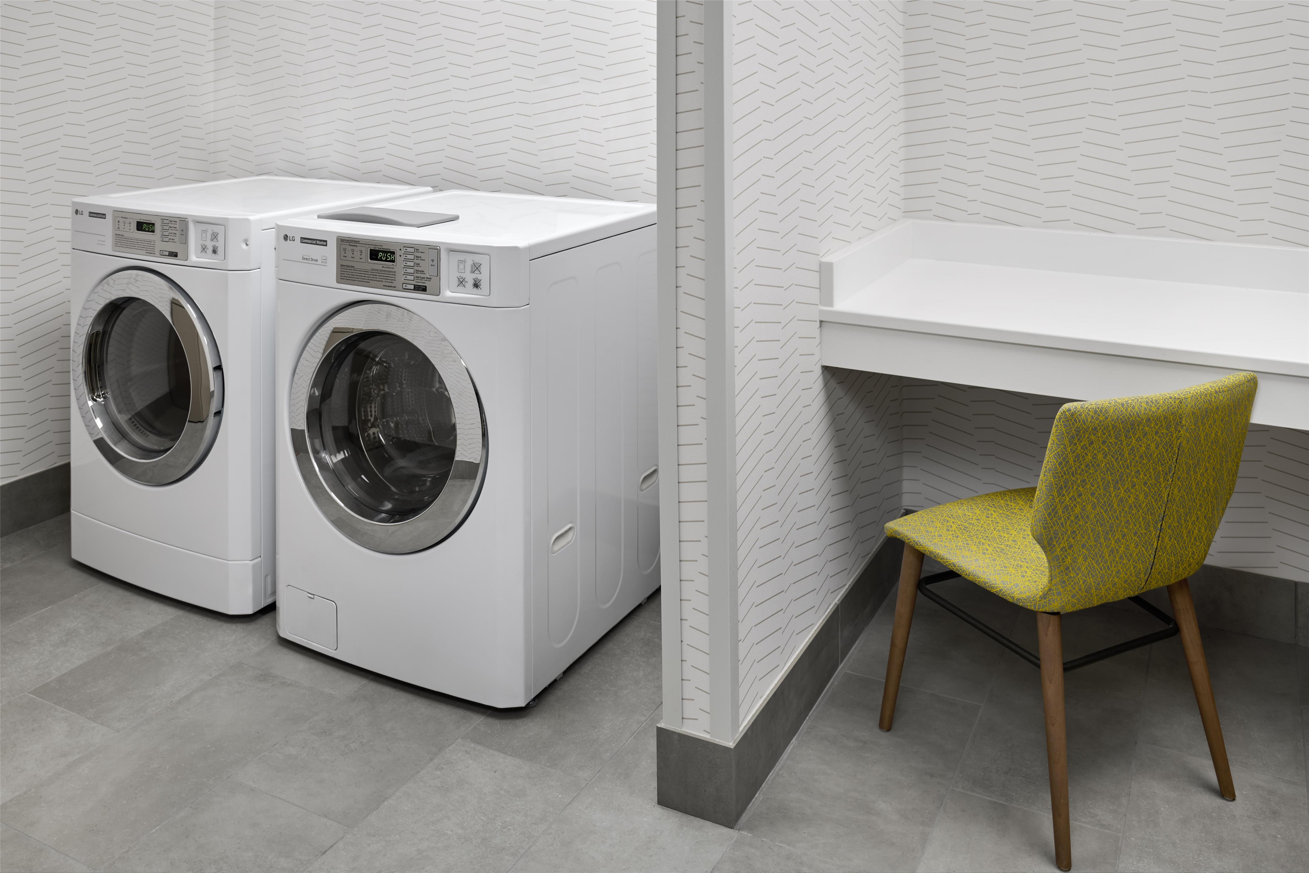Laundry | Hampton Inn Janesville