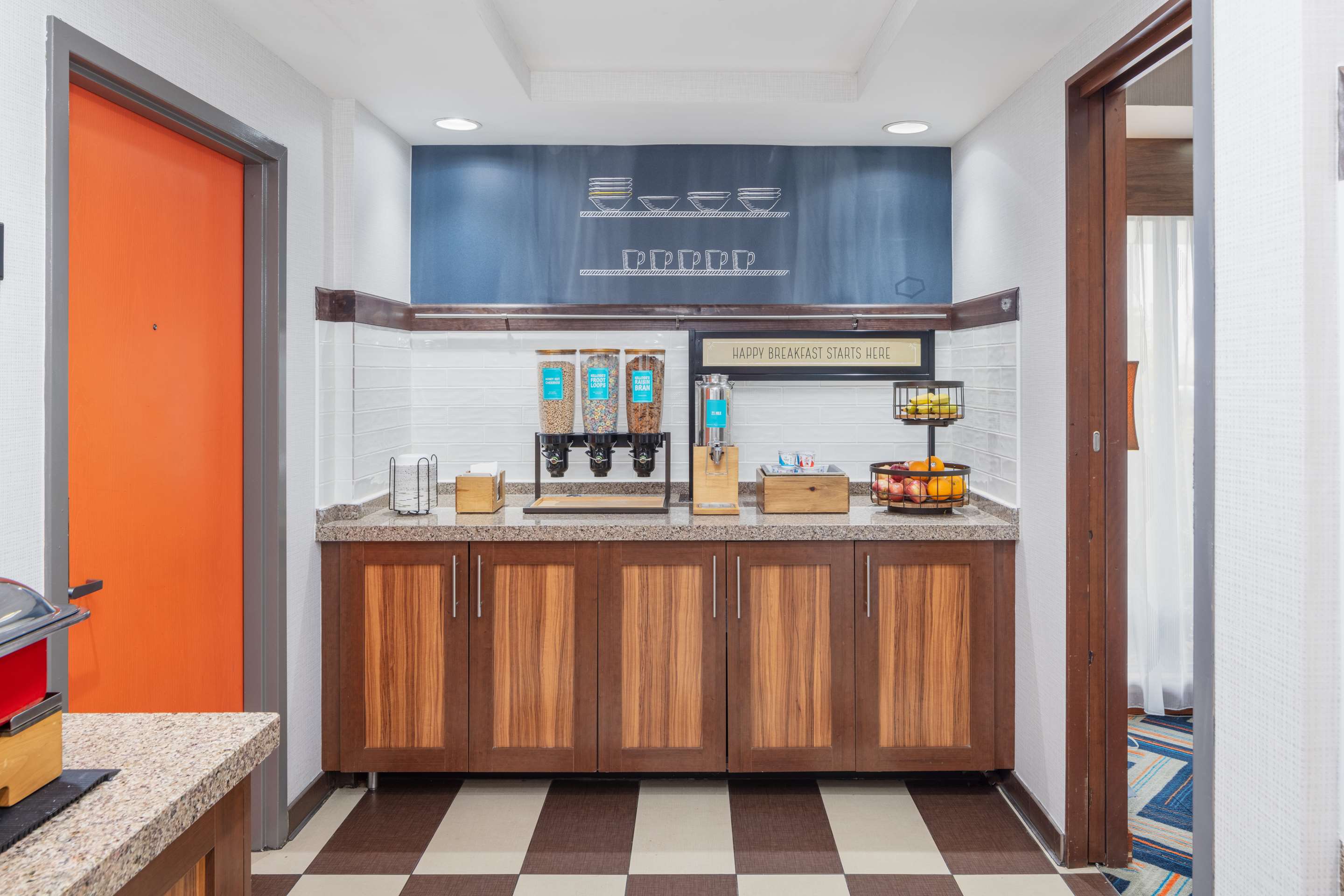 Breakfast Area | Hampton Inn Joliet - I-55