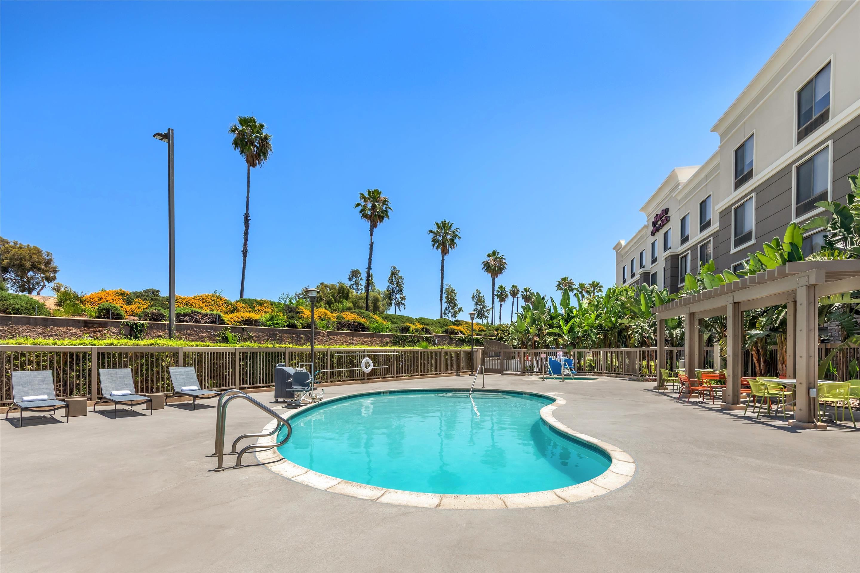 Pool | Hampton Inn & Suites Moreno Valley