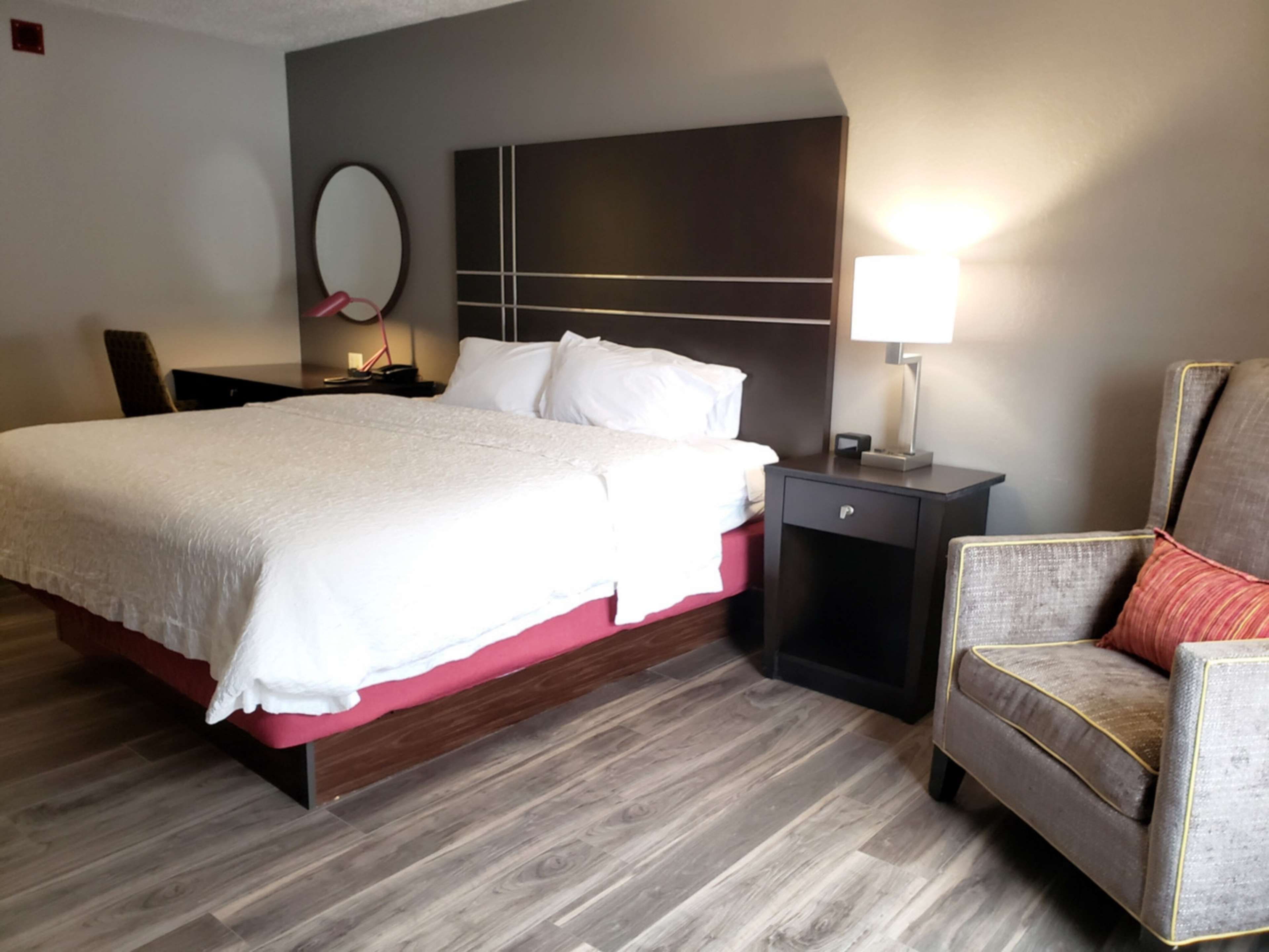 Hampton Inn by Hilton Johnstown - Tap to explore photos