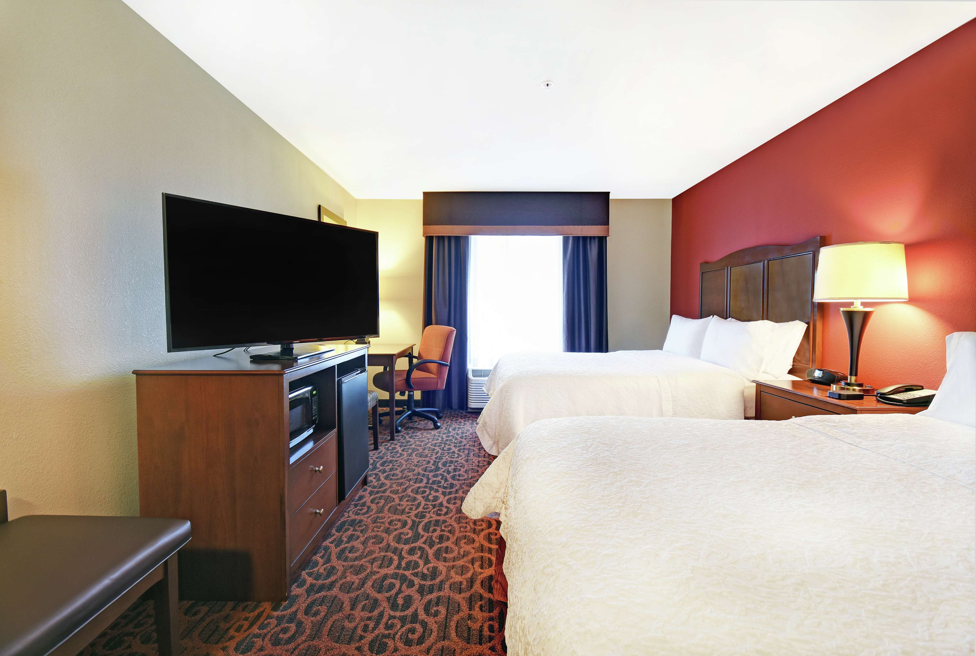 Hampton Inn by Hilton Beloit Room Type - 2 QNS HEARING ACC NOSMOK