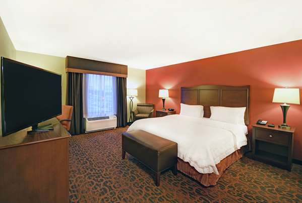  - Hampton Inn & Suites Beloit - I-39 & I-90, Exit 185