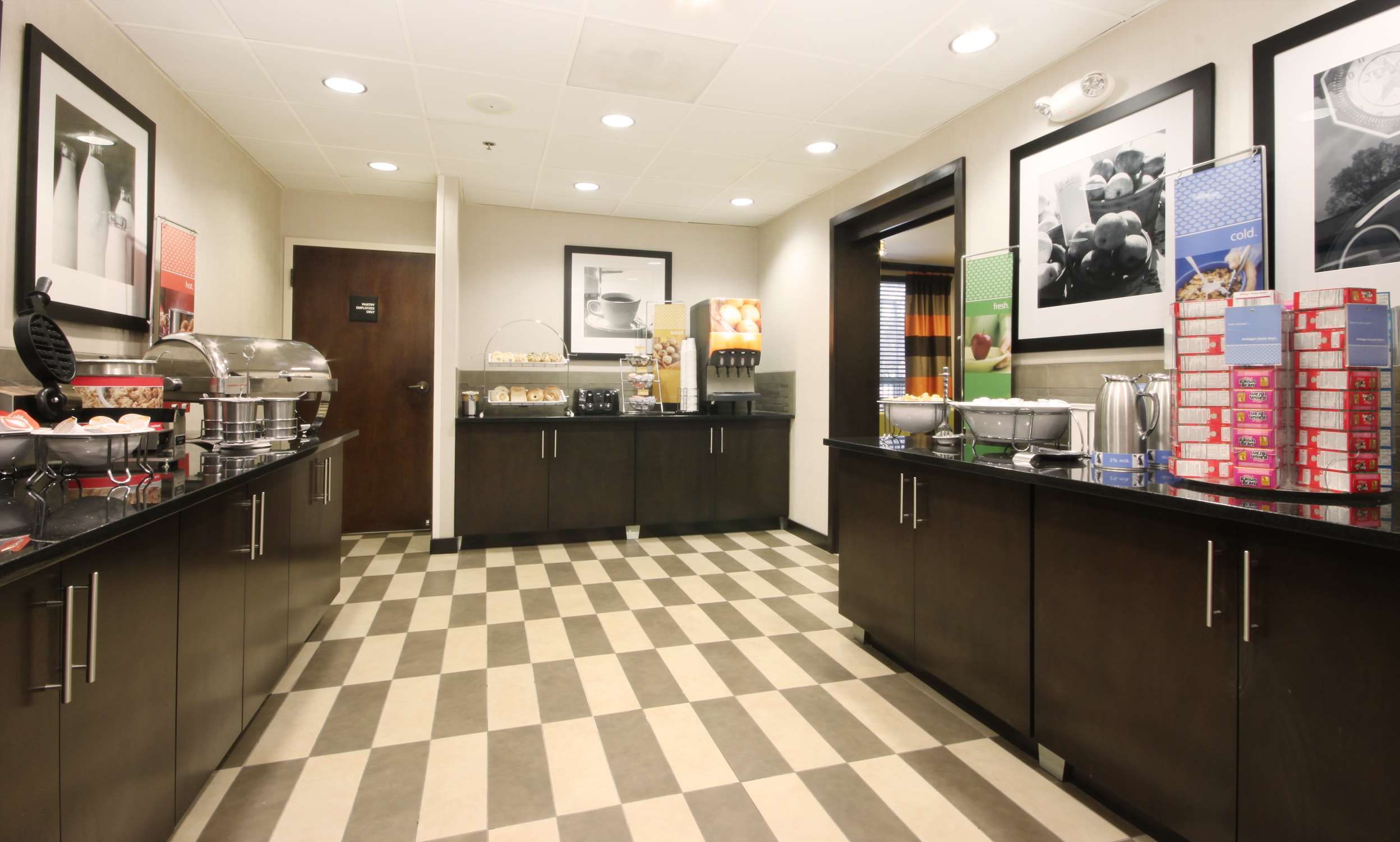 Restaurant | Hampton Inn Kansas City/Overland Park