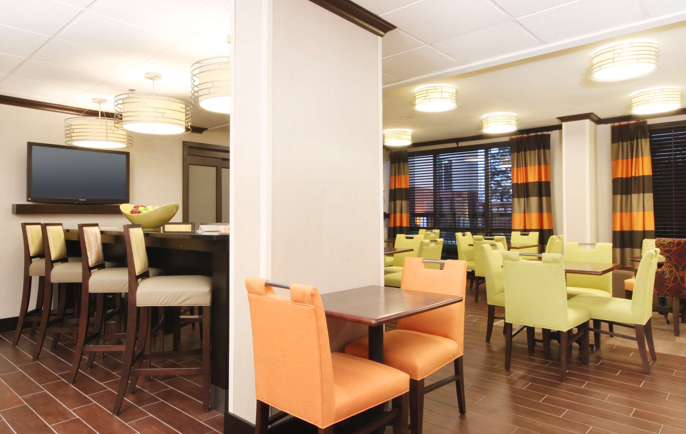 Restaurant | Hampton Inn Kansas City/Overland Park