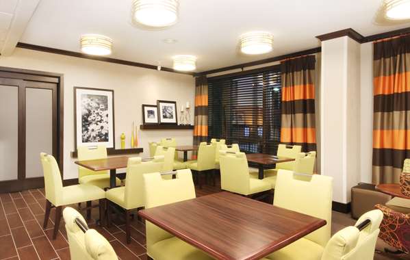 Restaurant - Hampton Inn Overland Park