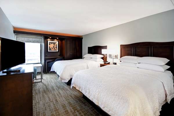  - Hampton Inn Overland Park