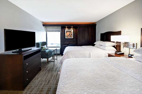  - Hampton Inn Overland Park