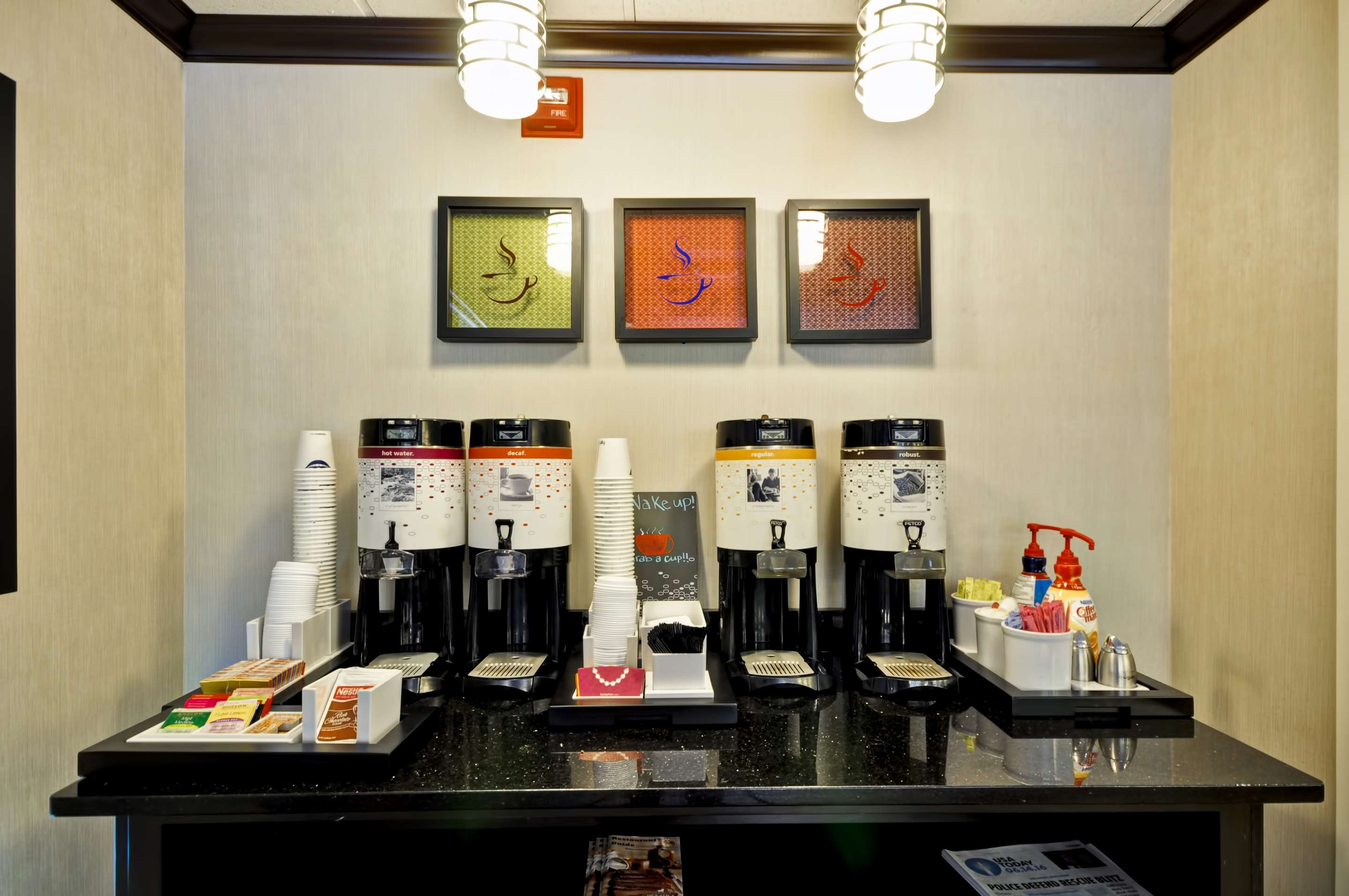 Lobby | Hampton Inn Kansas City/Overland Park