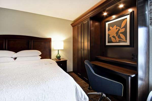  - Hampton Inn Overland Park