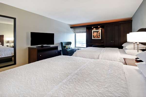  - Hampton Inn Overland Park