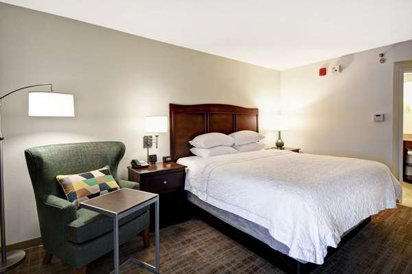 - Hampton Inn Overland Park