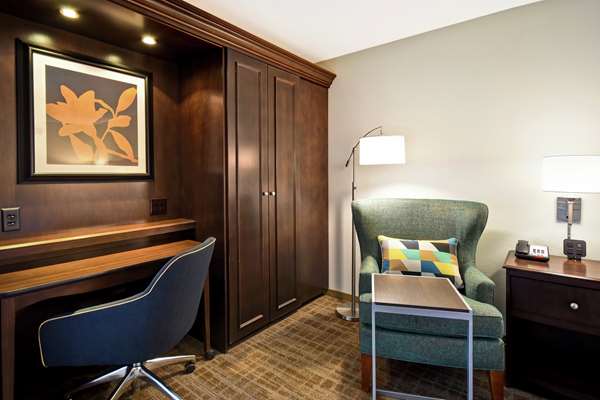  - Hampton Inn Overland Park