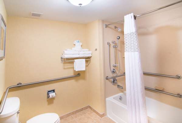  - Hampton Inn Kingsland - I-95, Exit 3
