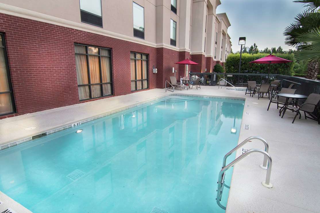 Pool | Hampton Inn Kingsland