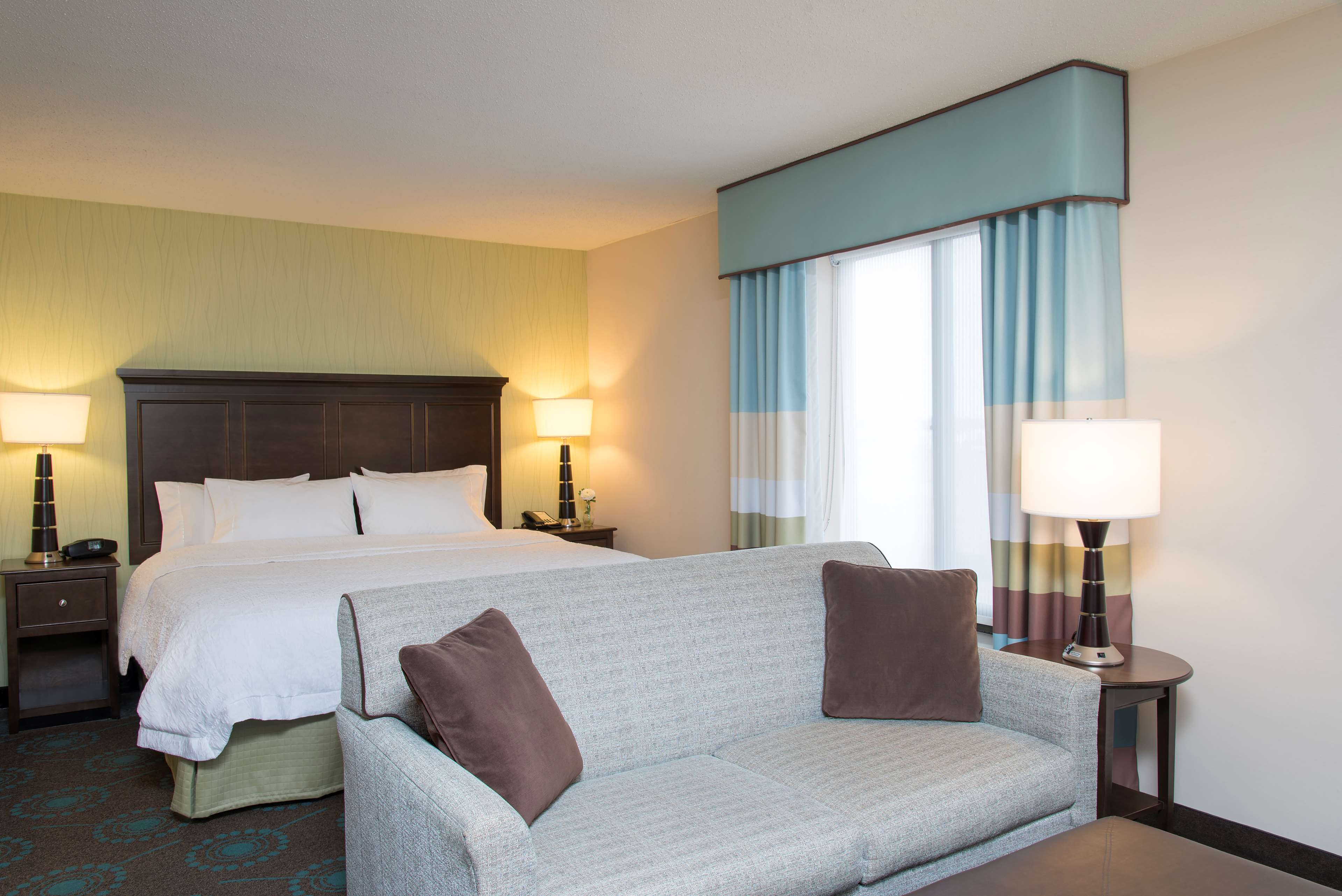 Hampton Inn and Suites Kokomo Room Type - 1 KG STUDIO W KITCHENETTE