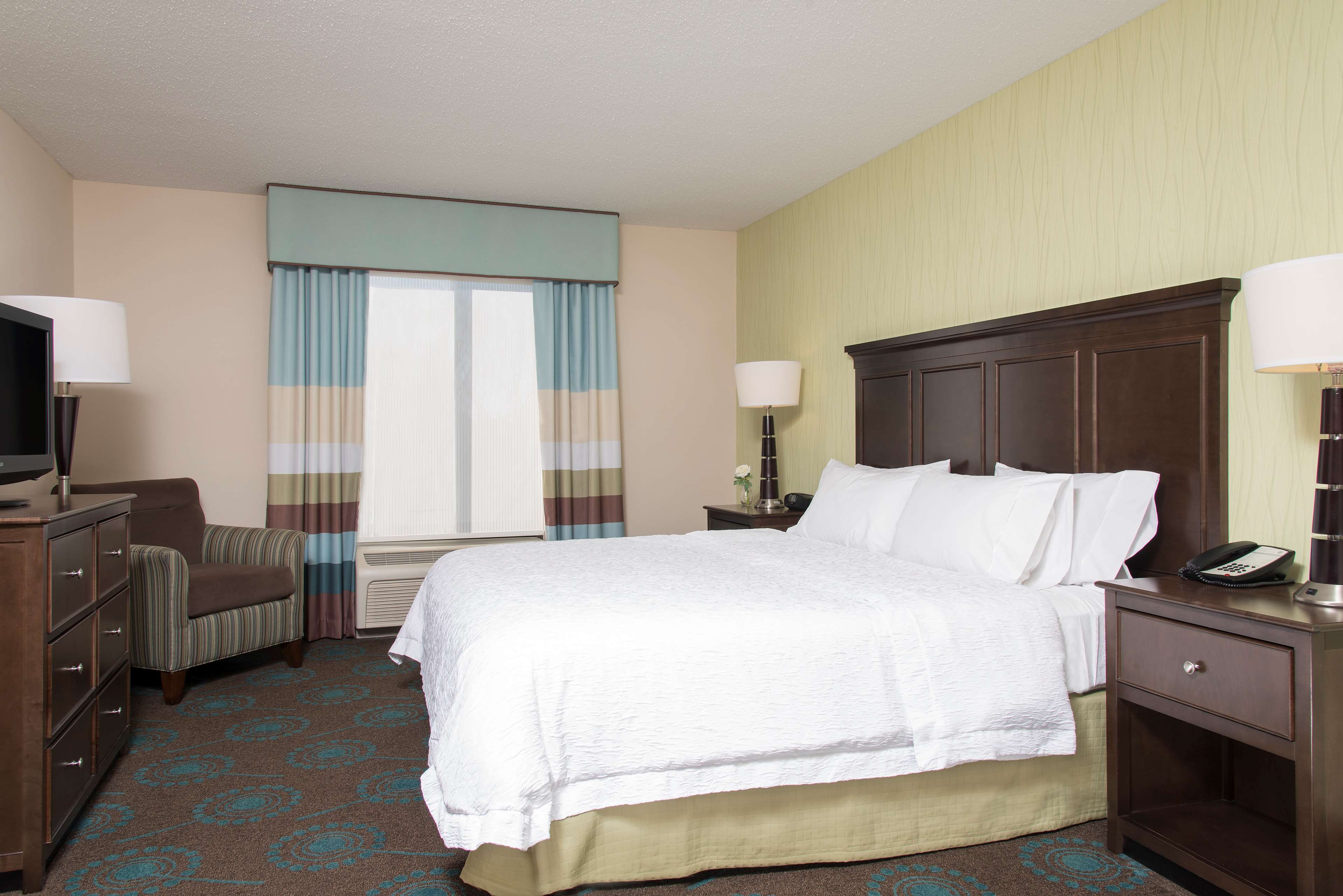 Hampton Inn and Suites Kokomo Room Type - 1KG MOB HEA ACC TUB STE NS