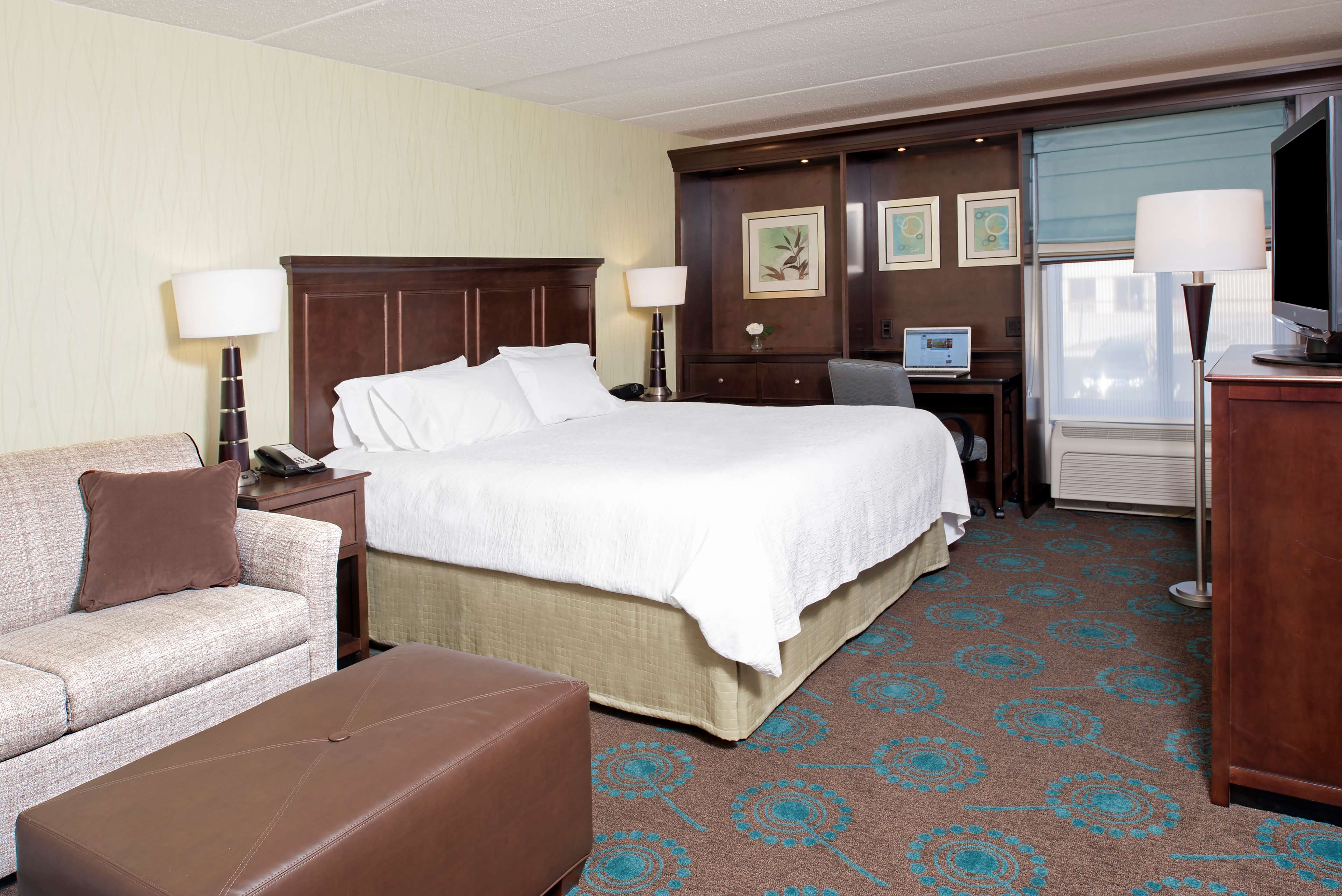 Hampton Inn and Suites Kokomo Room Type - 1KING STUDY SOFABED NOSMOK