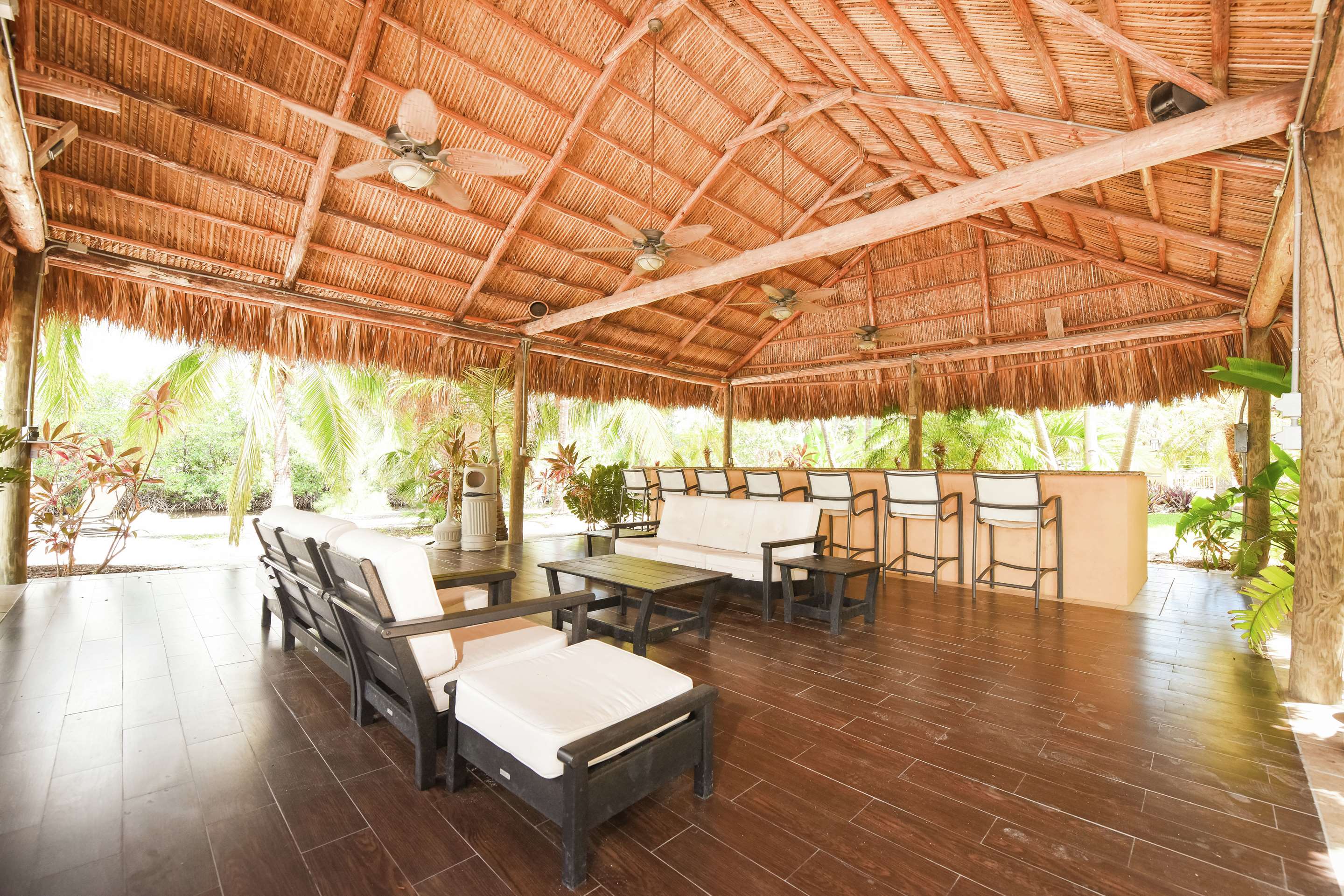 BarLounge | Hampton Inn Key Largo Manatee Bay