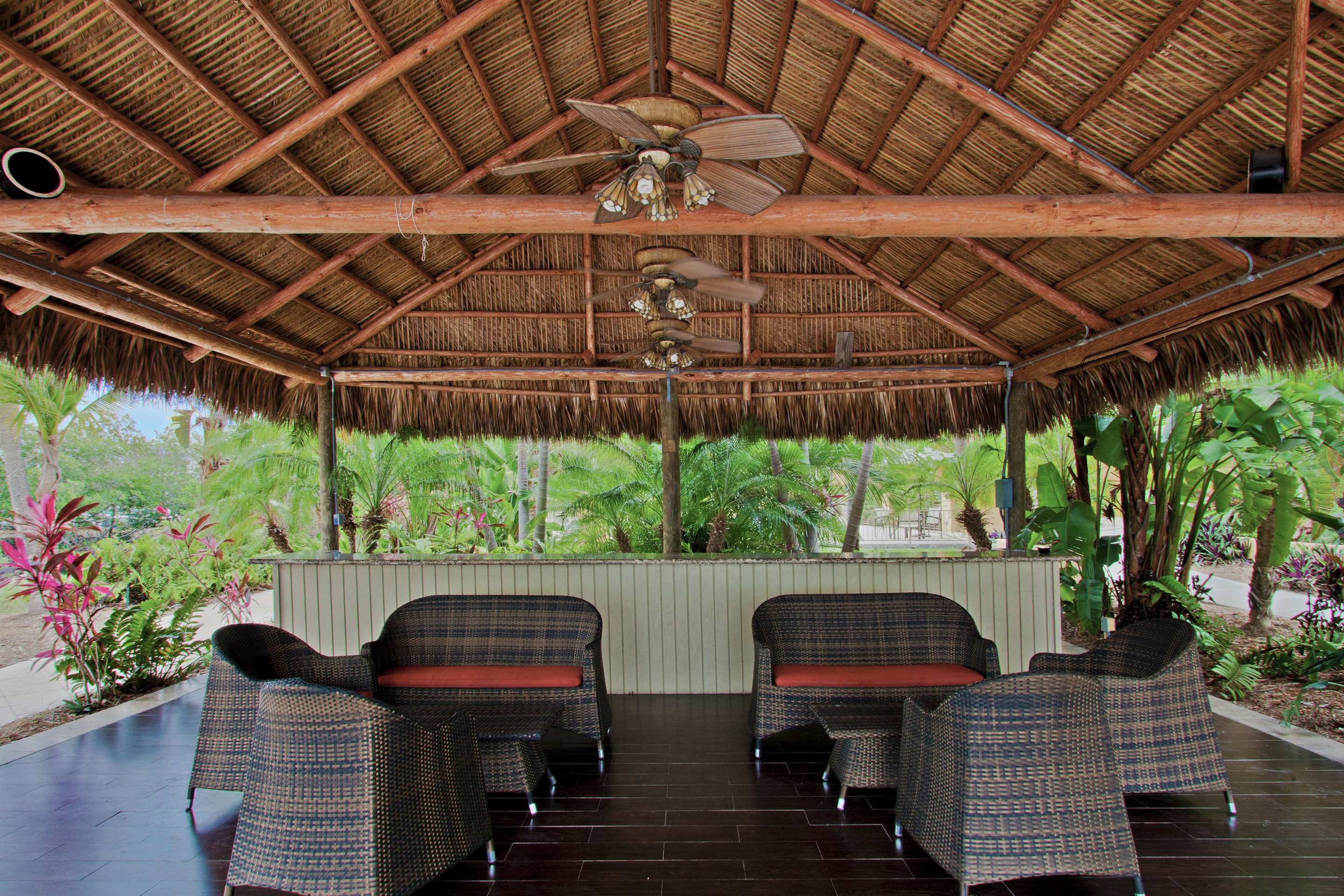BarLounge | Hampton Inn Key Largo Manatee Bay