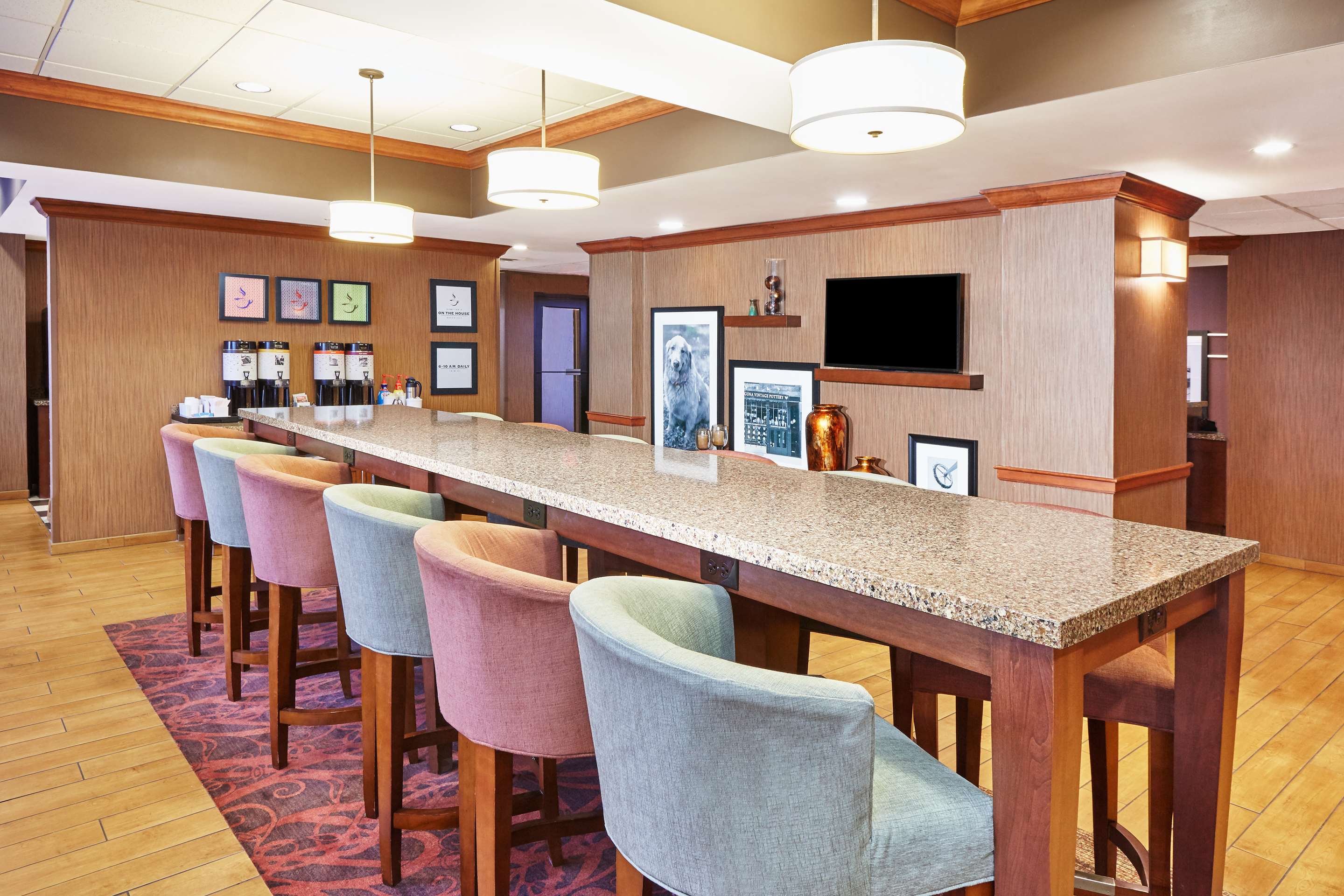 Restaurant | Hampton Inn Lafayette