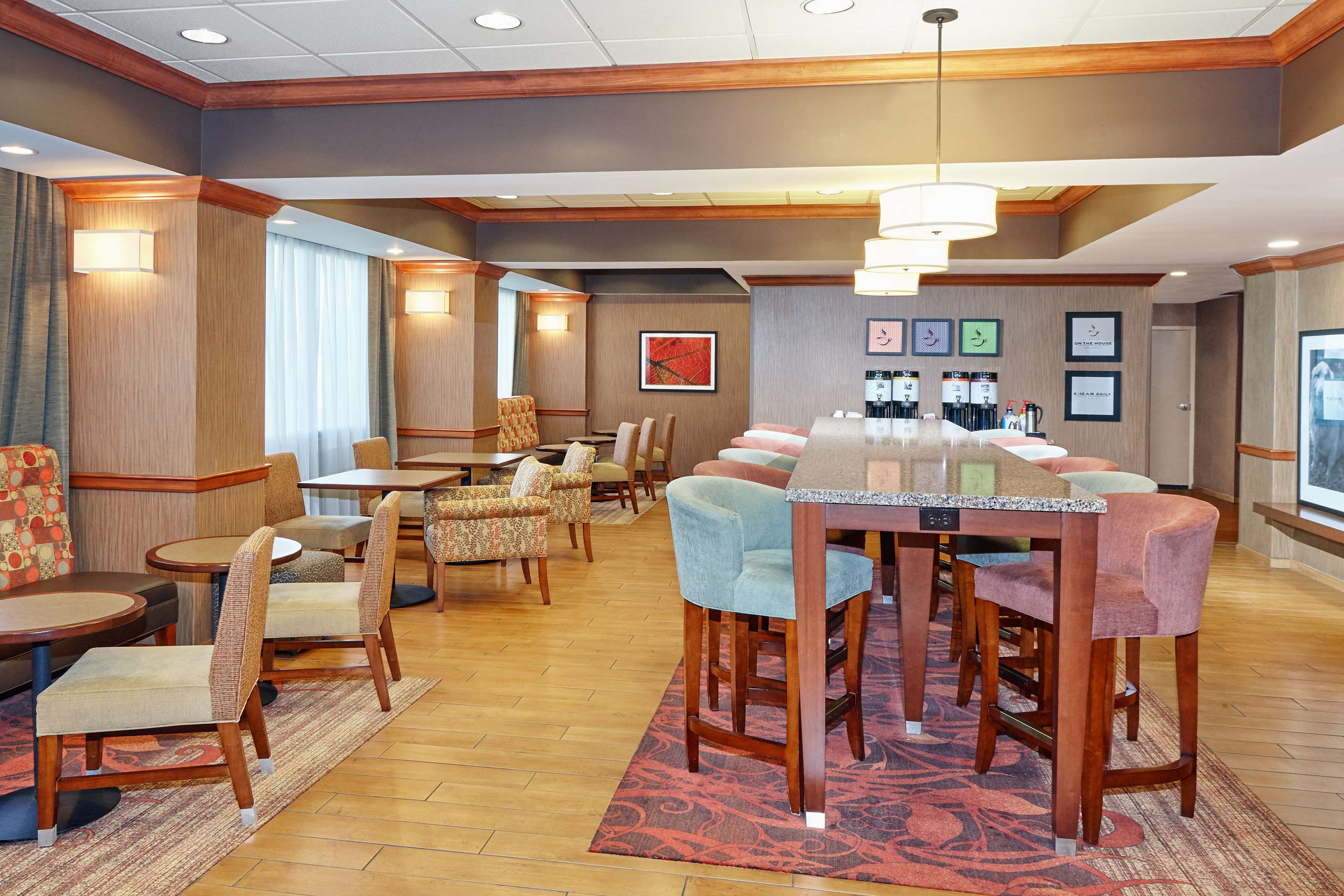 Restaurant | Hampton Inn Lafayette