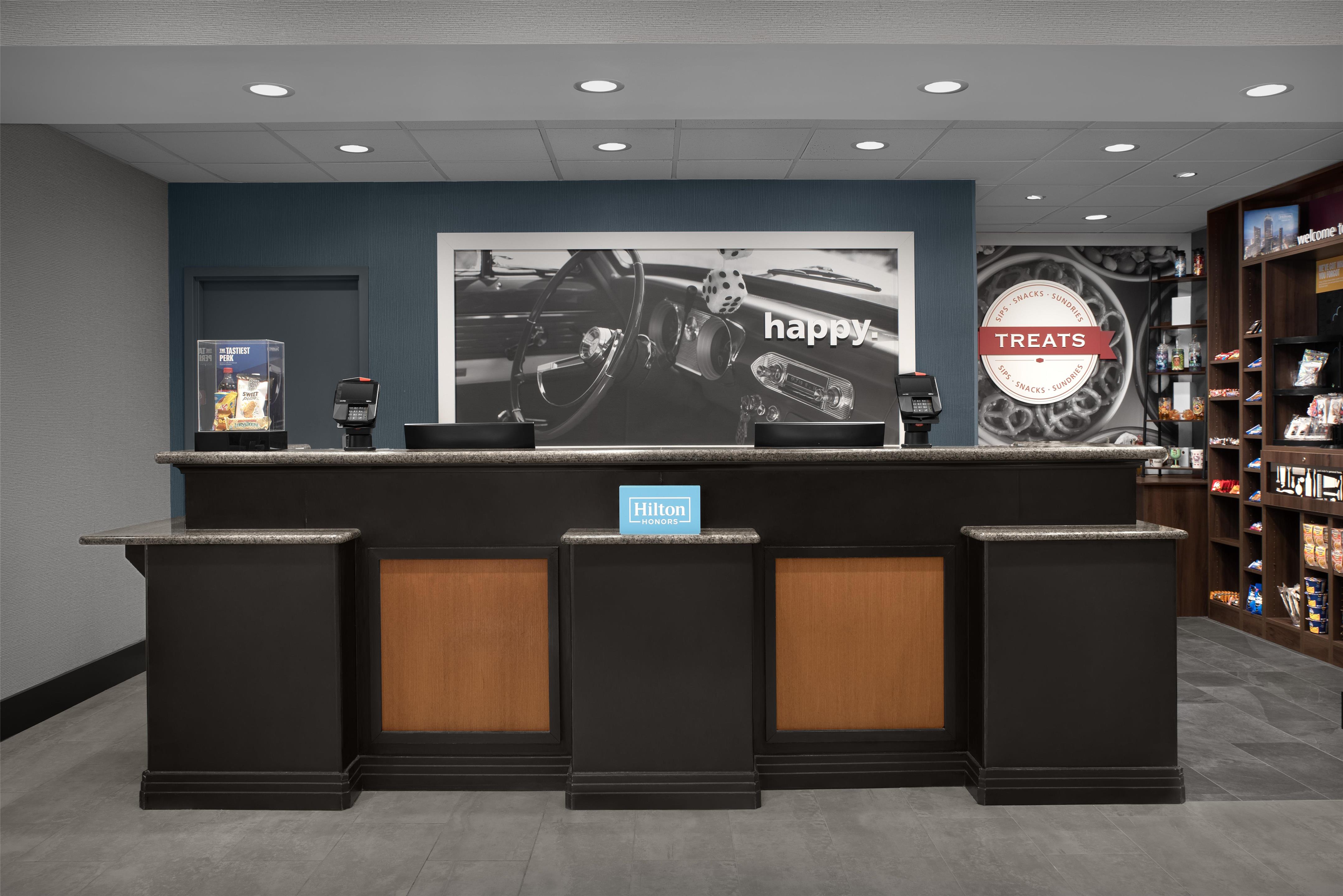 Reception | Hampton Inn & Suites Lakeland-South Polk Parkway