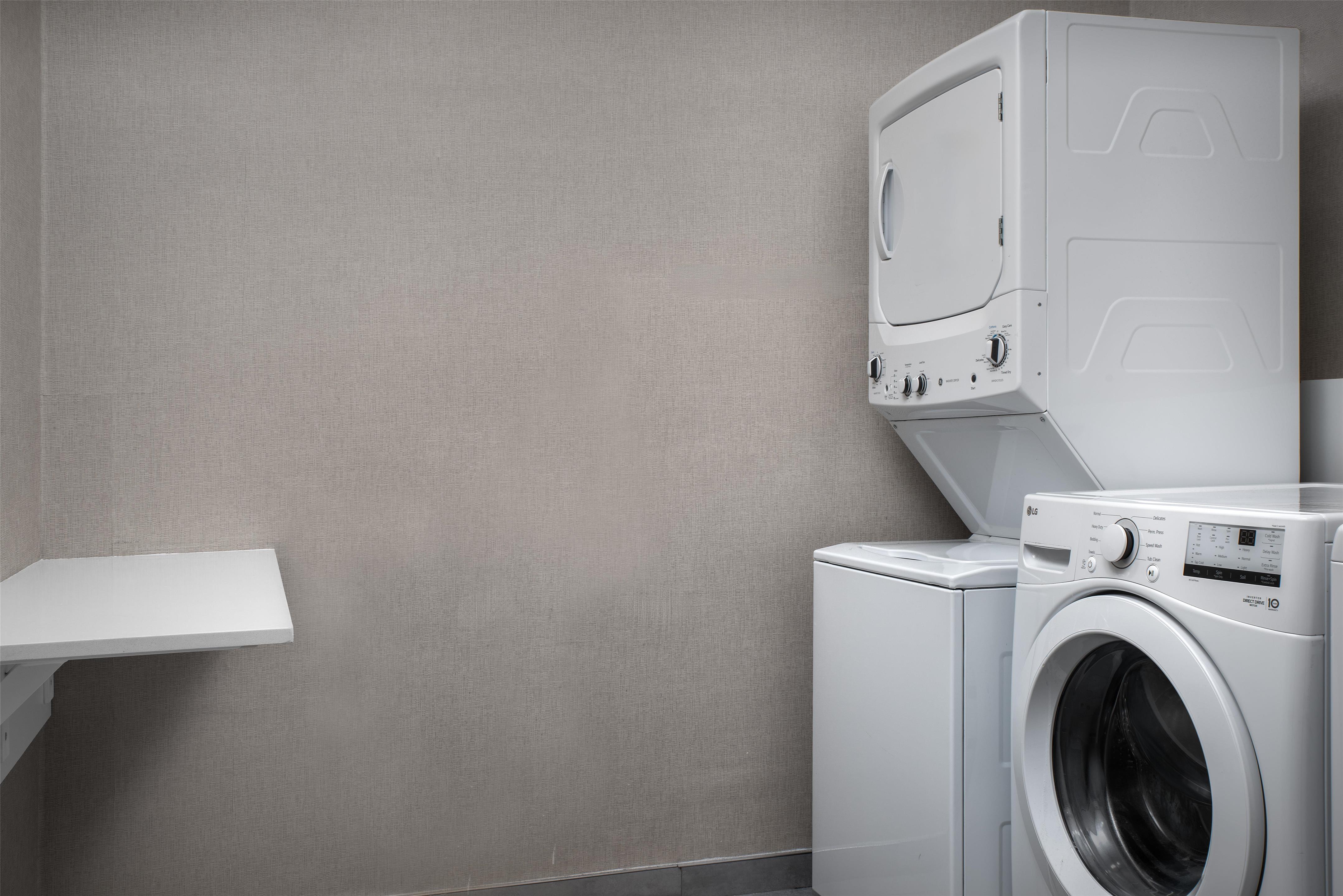 Laundry | Hampton Inn & Suites Lakeland-South Polk Parkway