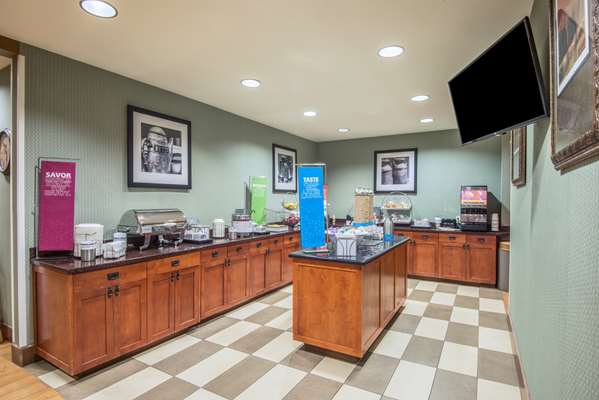 Restaurant - Hampton Inn & Suites Los Alamos