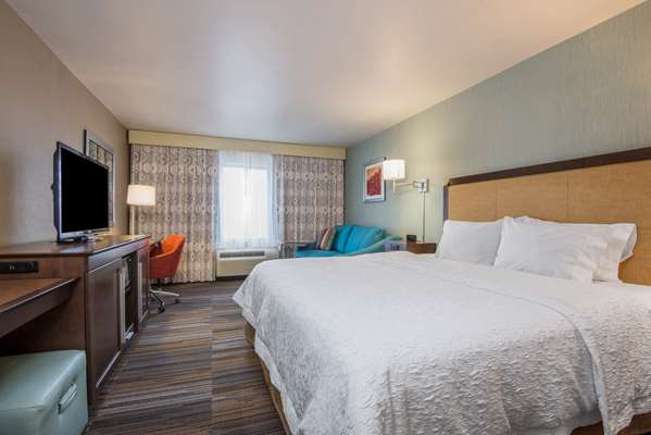  - Hampton Inn & Suites Los Alamos