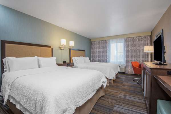  - Hampton Inn & Suites Los Alamos