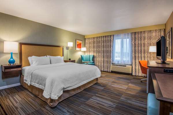  - Hampton Inn & Suites Los Alamos